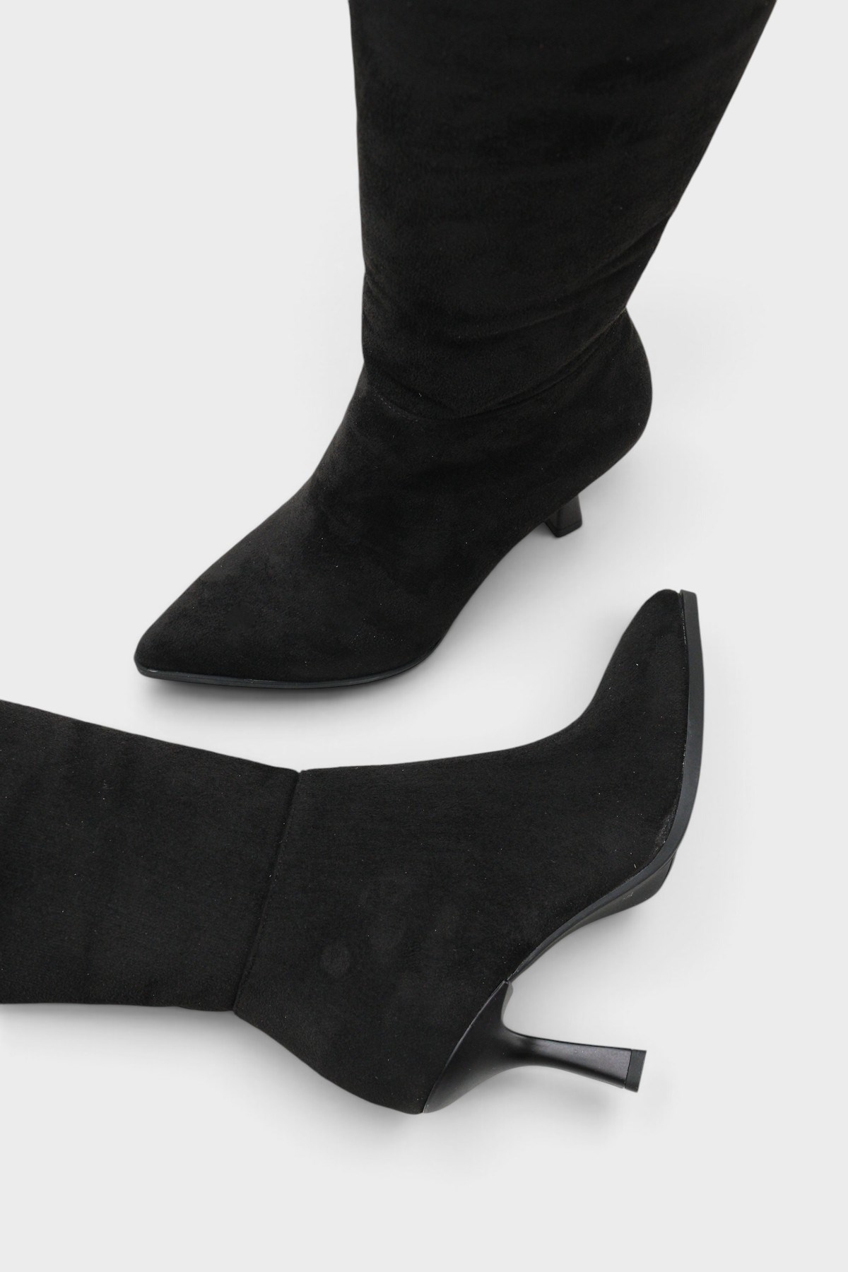Capone Tracy Pointed Toe Side Zip Elegant Women Sued Black Boot