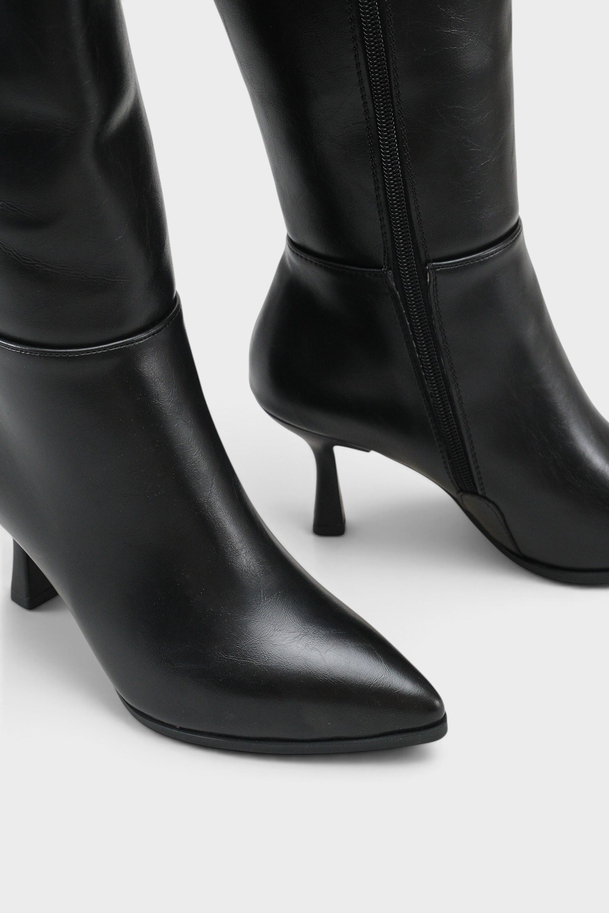 Capone Tracy Pointed Toe Side Zip Elegant Women Black Boot