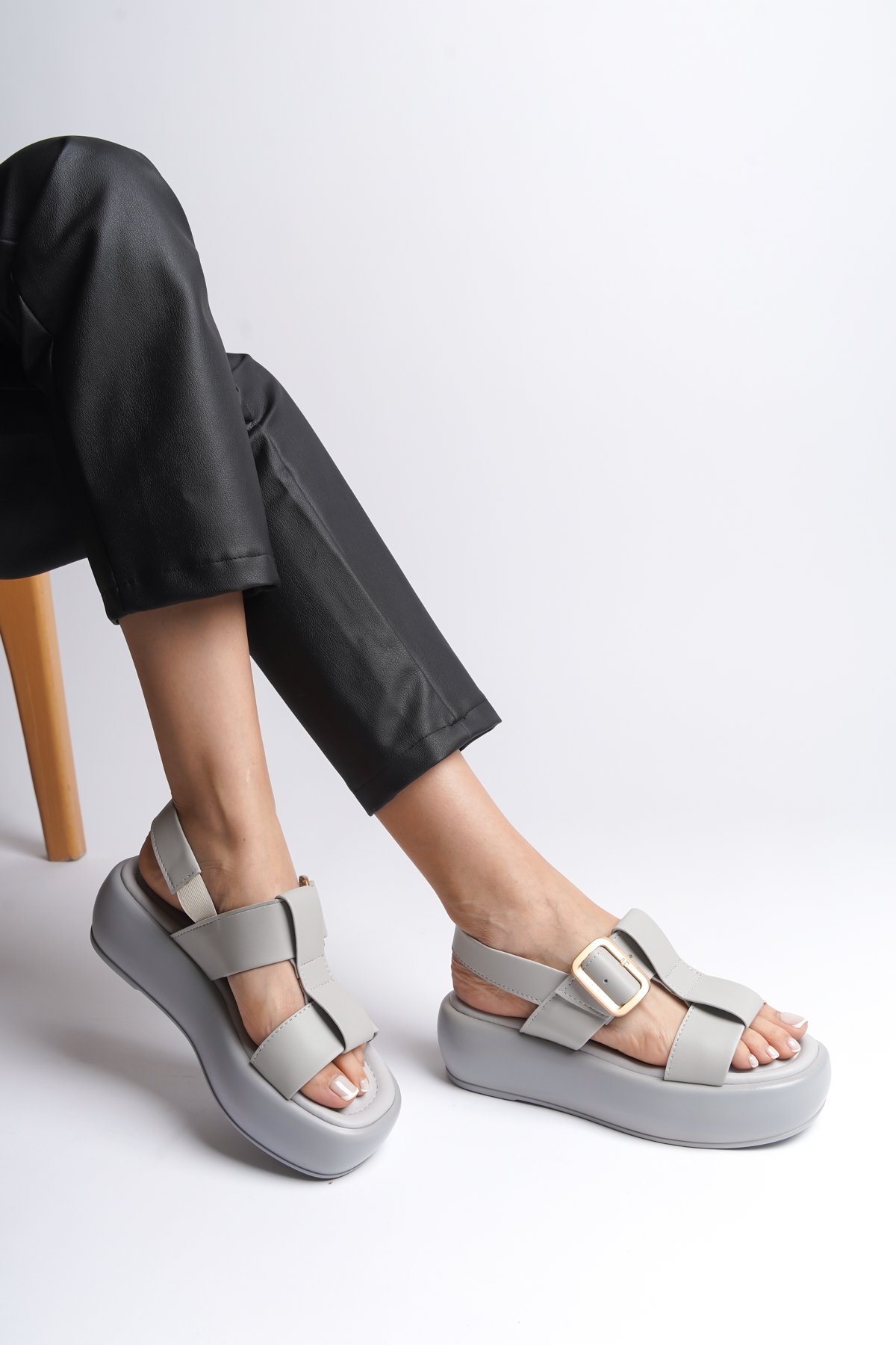 Capone Wedge Heeled Women Grey Sandals