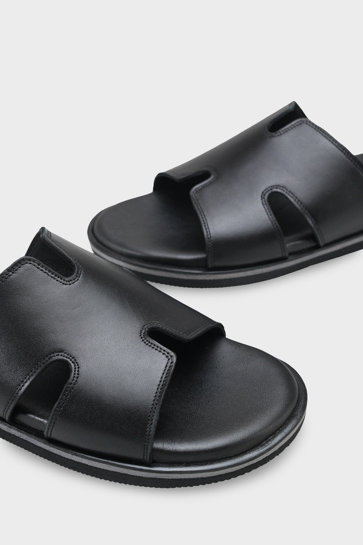 Capone Wide H Strap Men Sandal