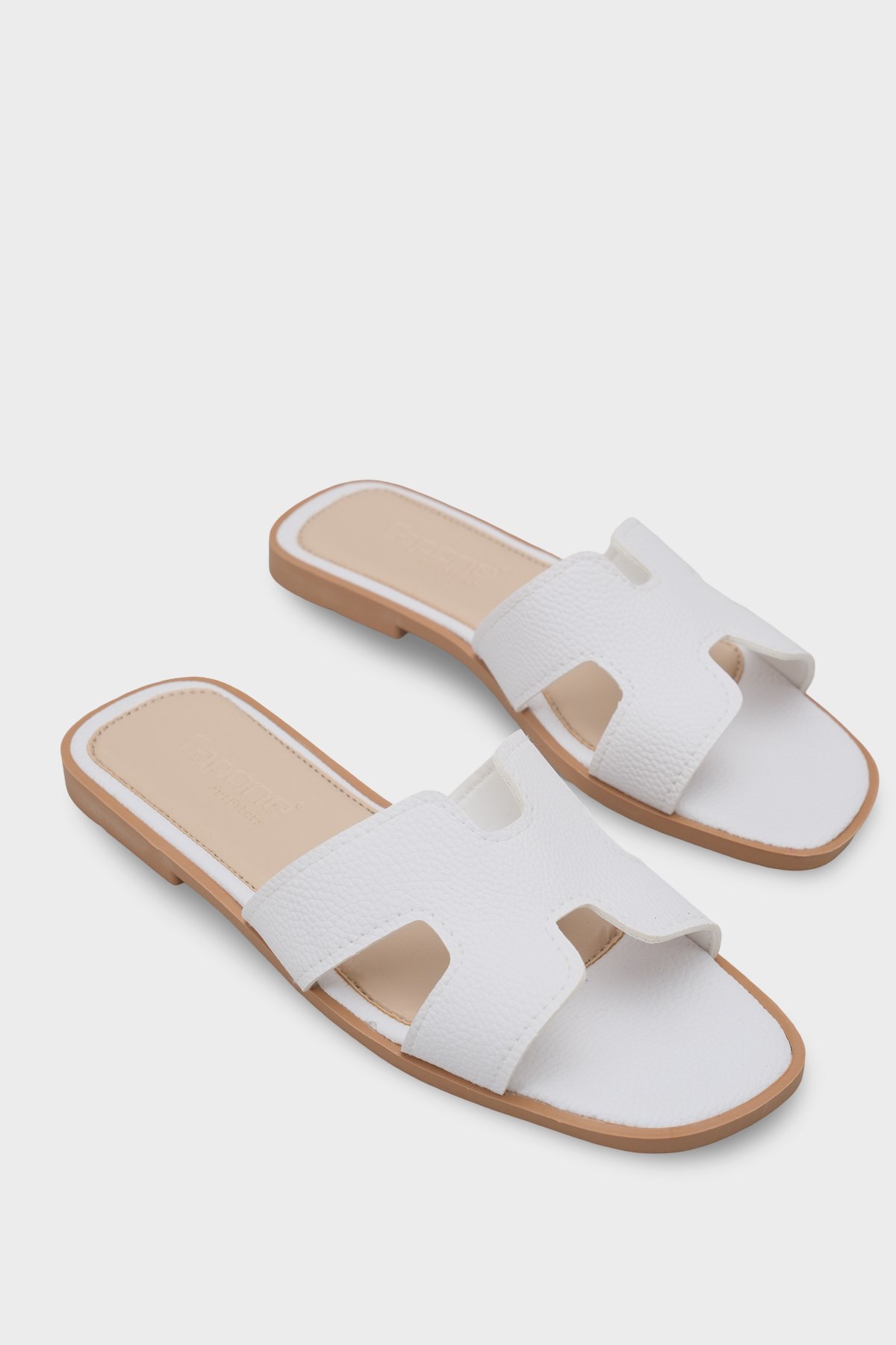 Capone Wilie Women s Short Heeled Slippers