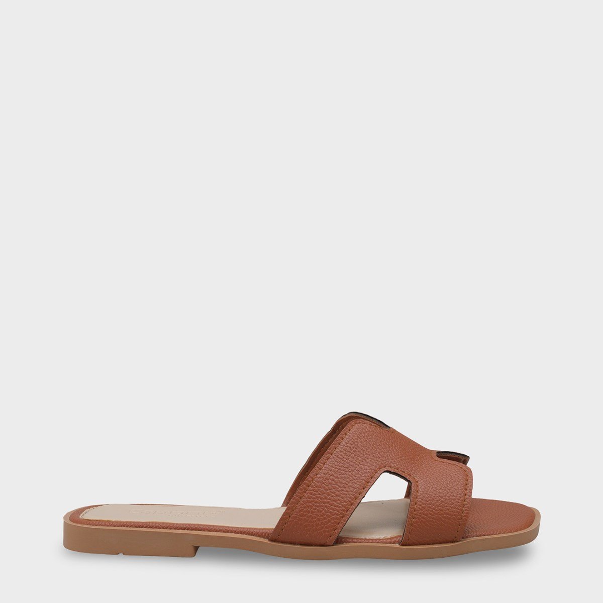 Capone Wilie Women Tans Short Heeled Slippers