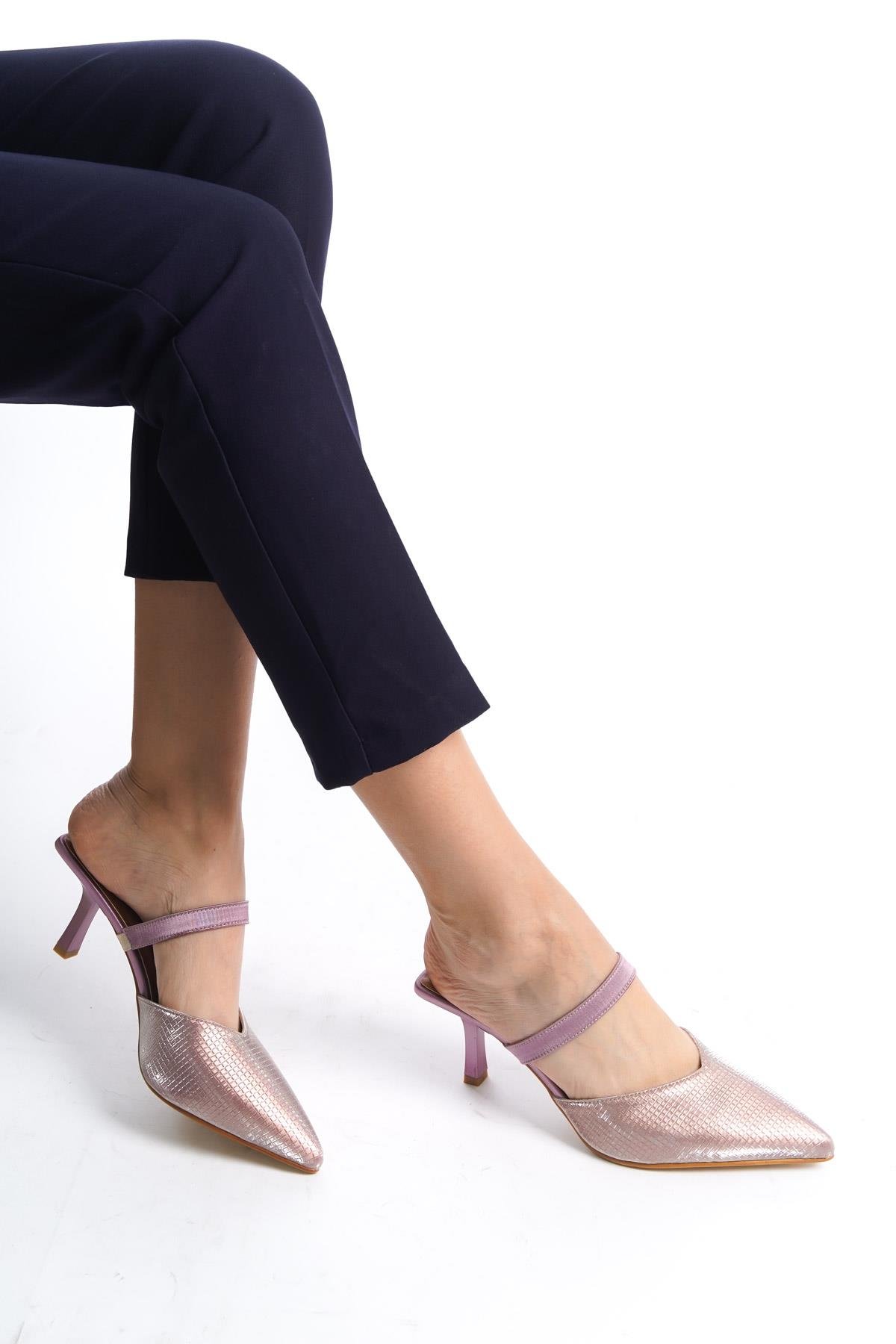 Capone Woman Heels Sandals
