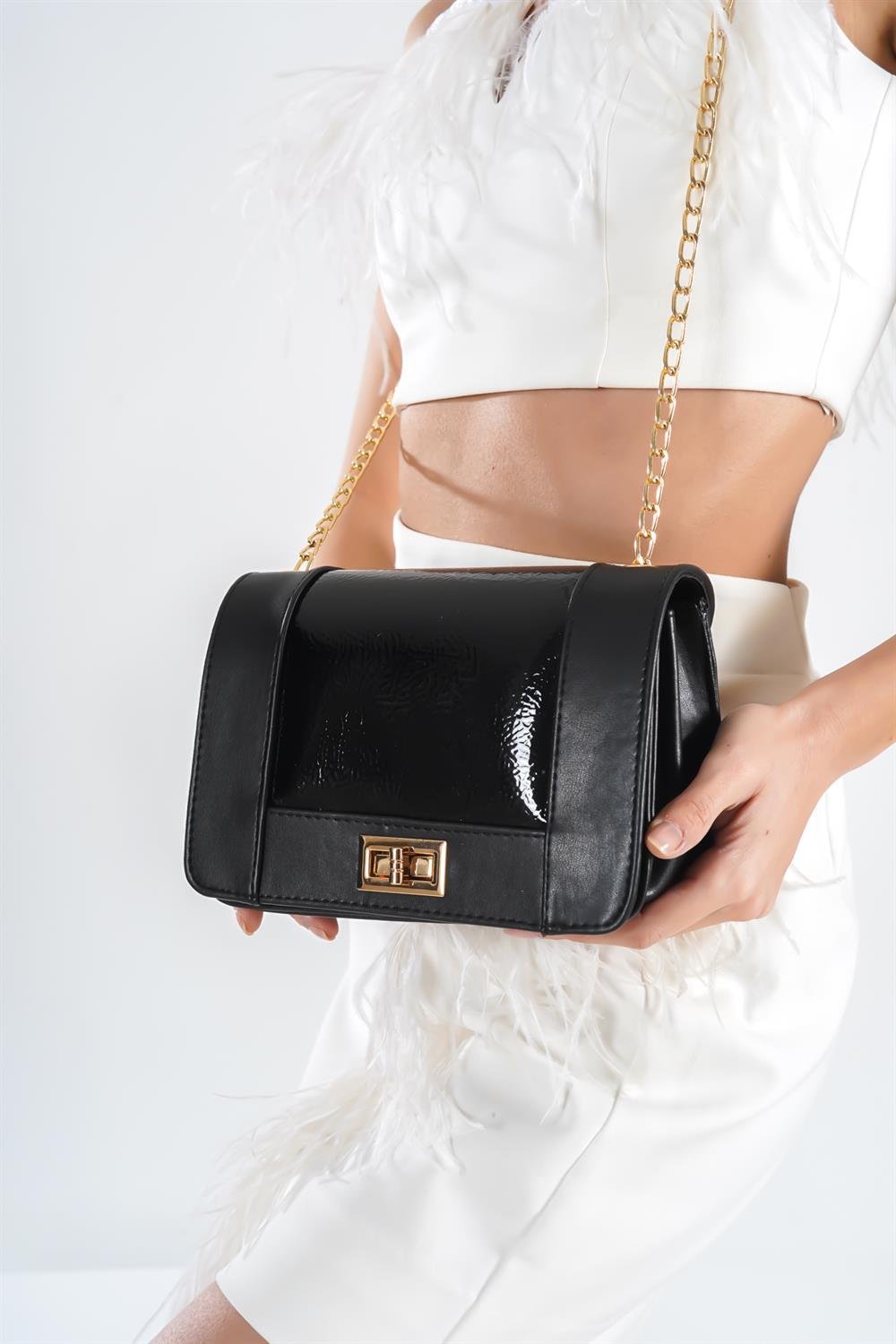 Capone Women Black Pera Shoulder Bag