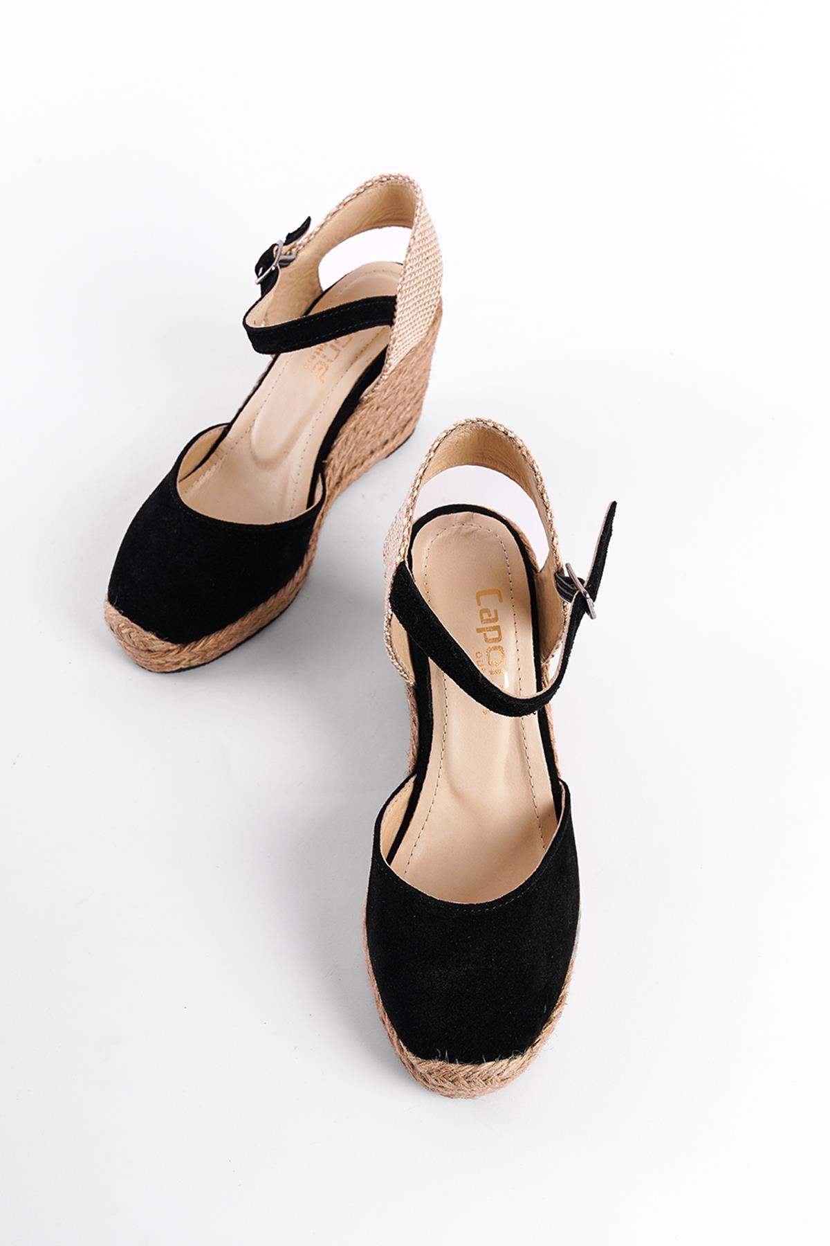 Capone Women Black Sandal
