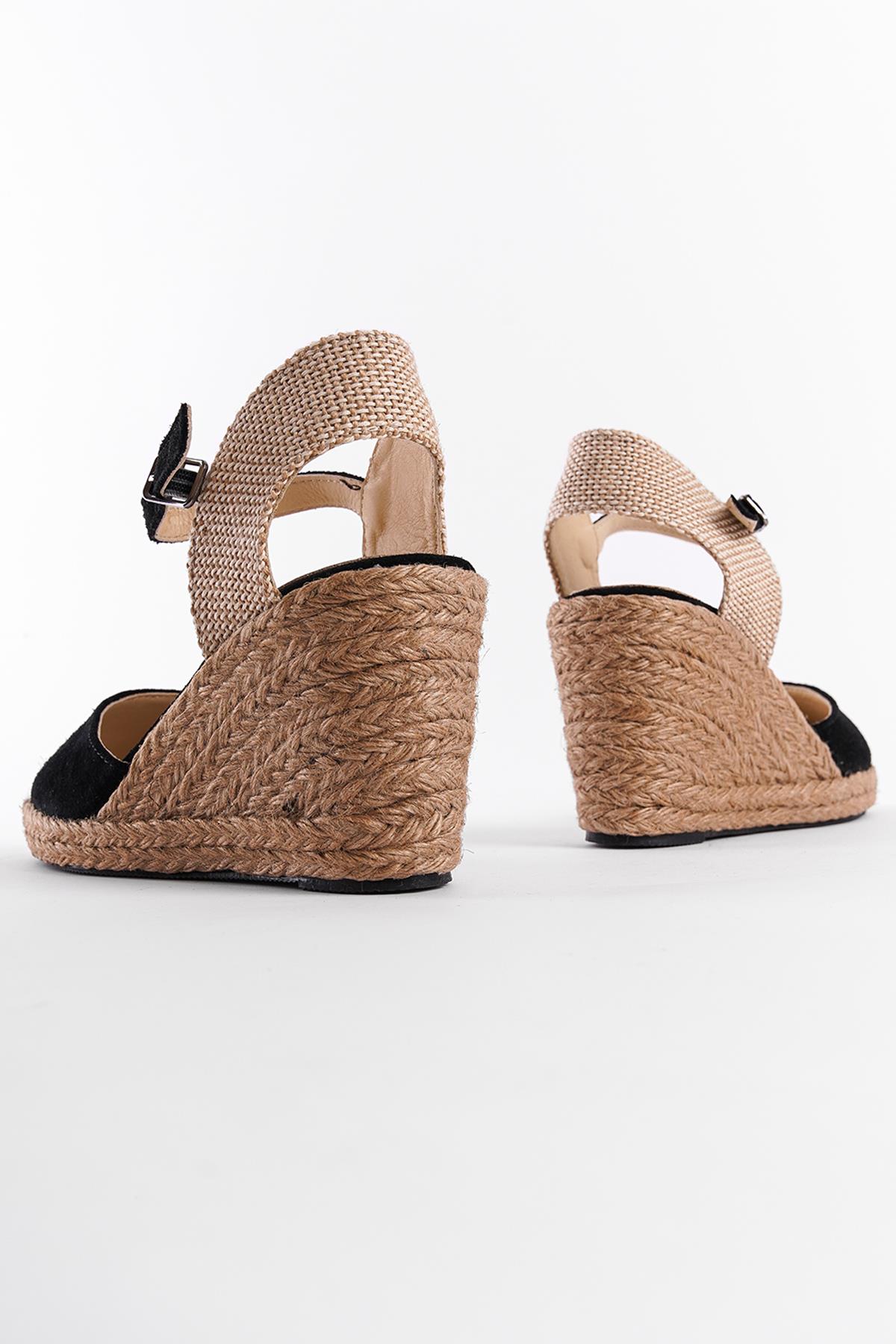 Capone Women Black Sandal