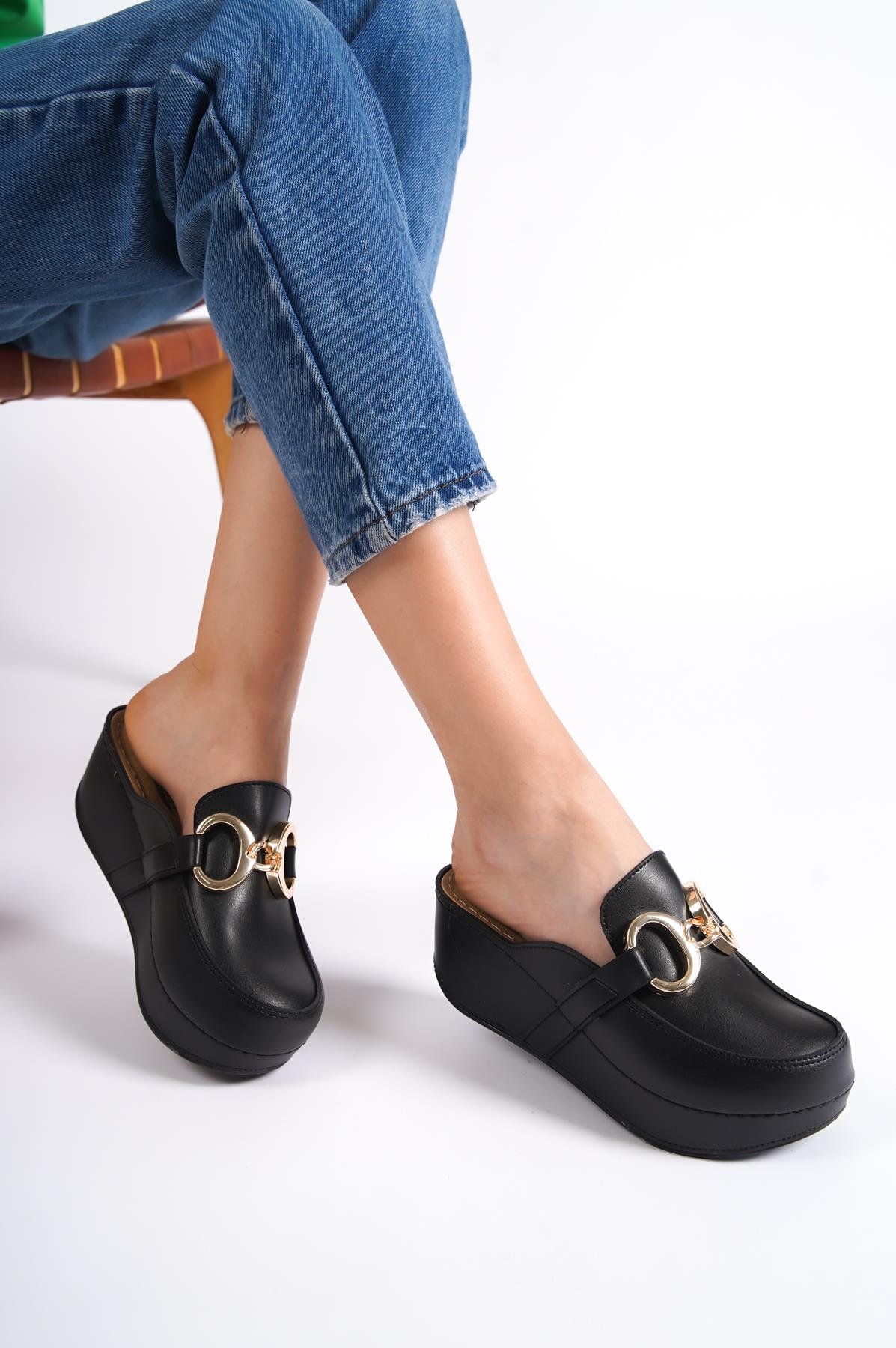 Capone  Women Black Slingback Comfort Anatomical Sandals