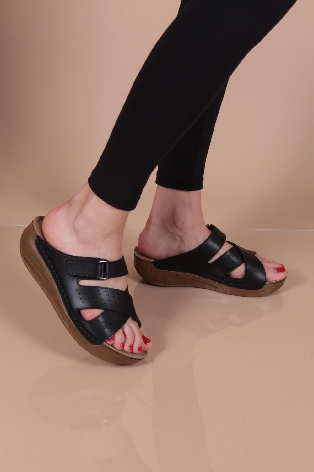 Capone Z5411 Women Black Slide Comfort Anatomical Sandals