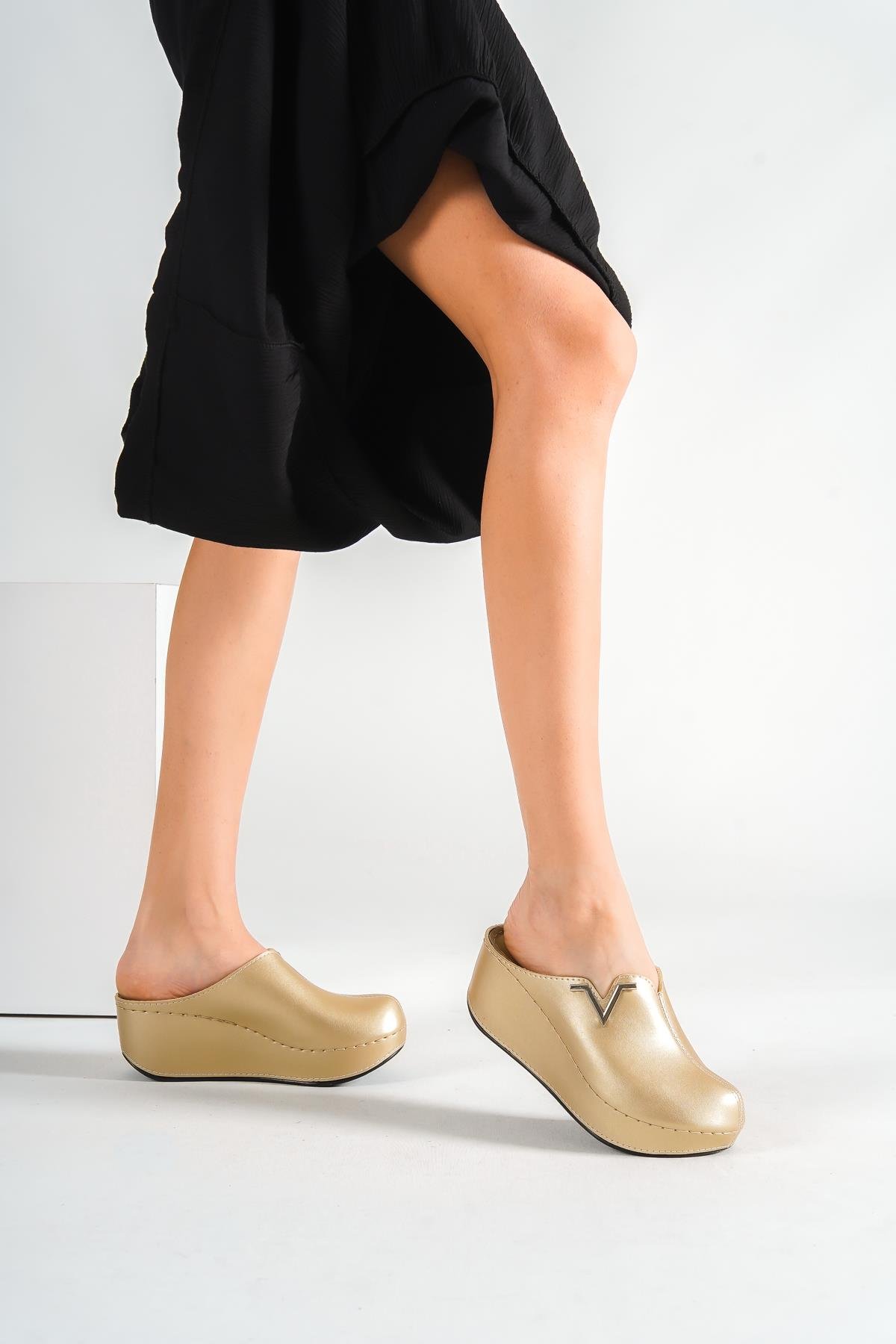 Capone Z6188 Women Gold Platform V Clip Accessory Clog Sandals