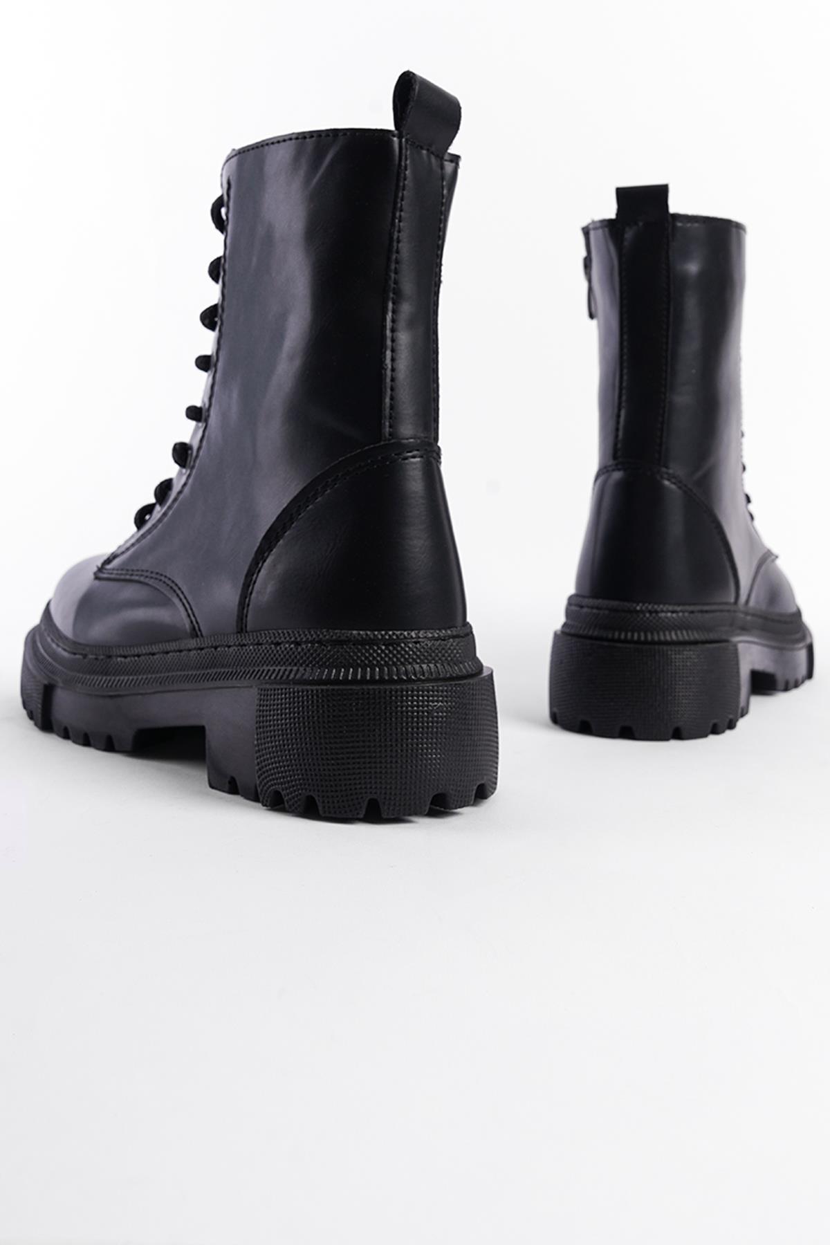 Capone Zippered and Laced Ankle Boots