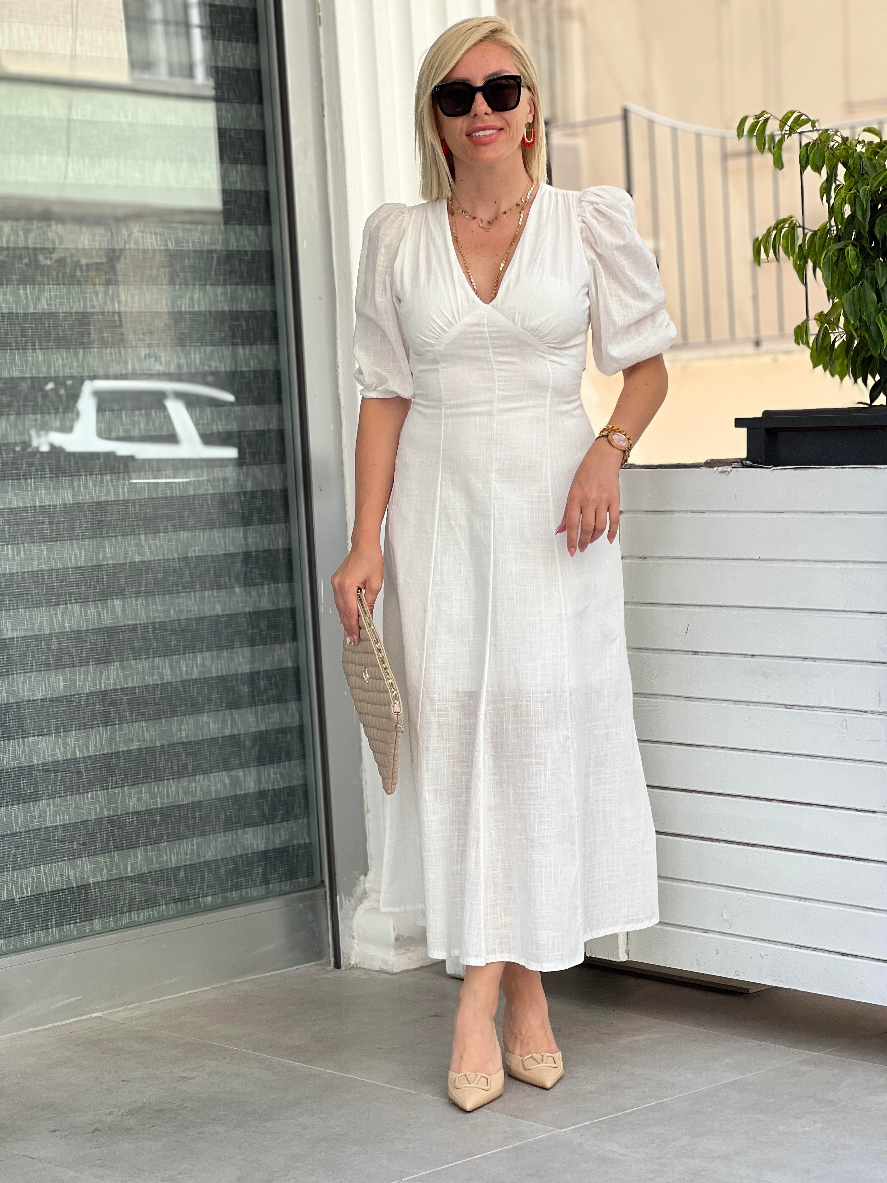 BEYAZ SIRT DETAYLI ELBİSE