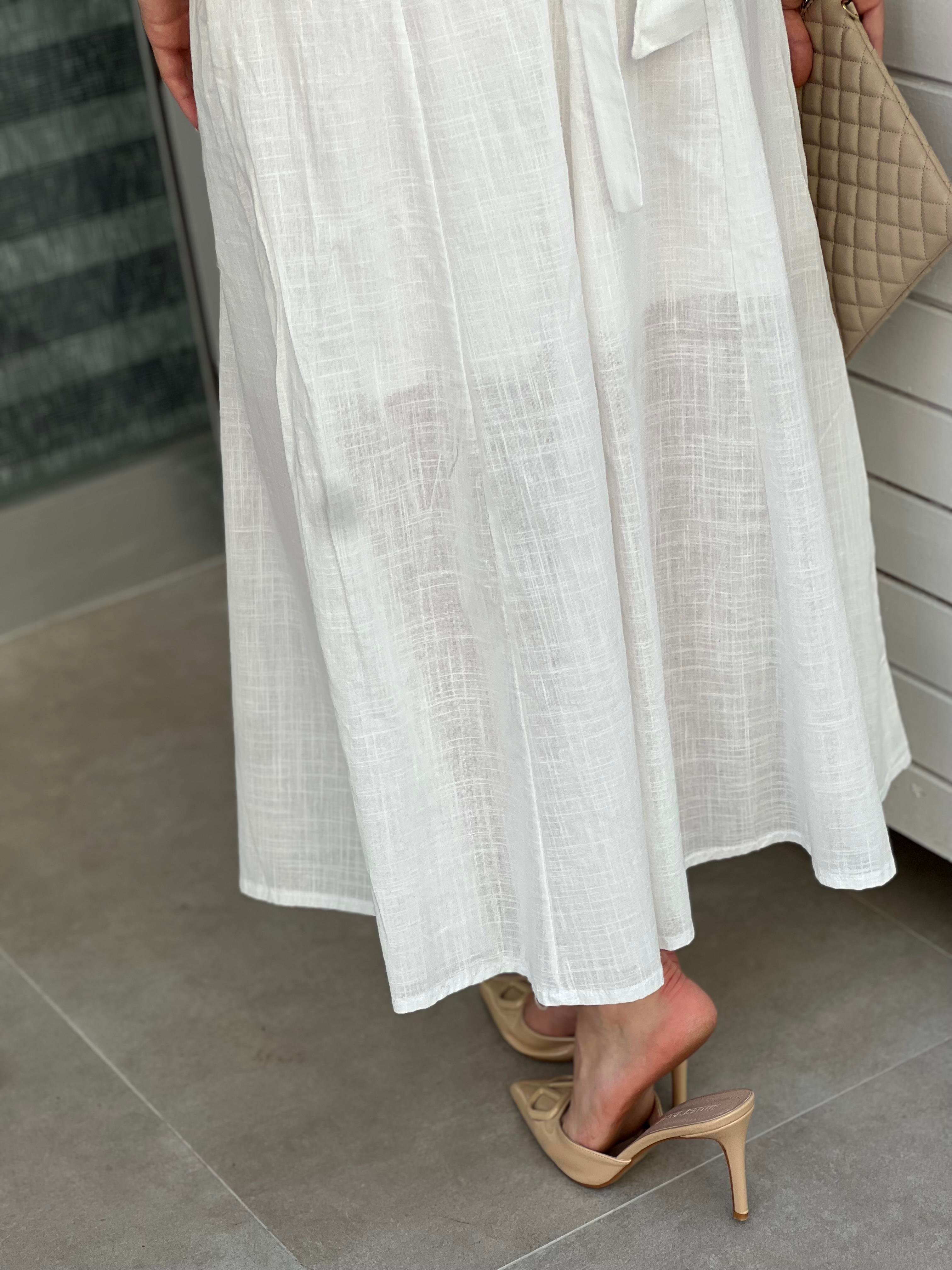 BEYAZ SIRT DETAYLI ELBİSE