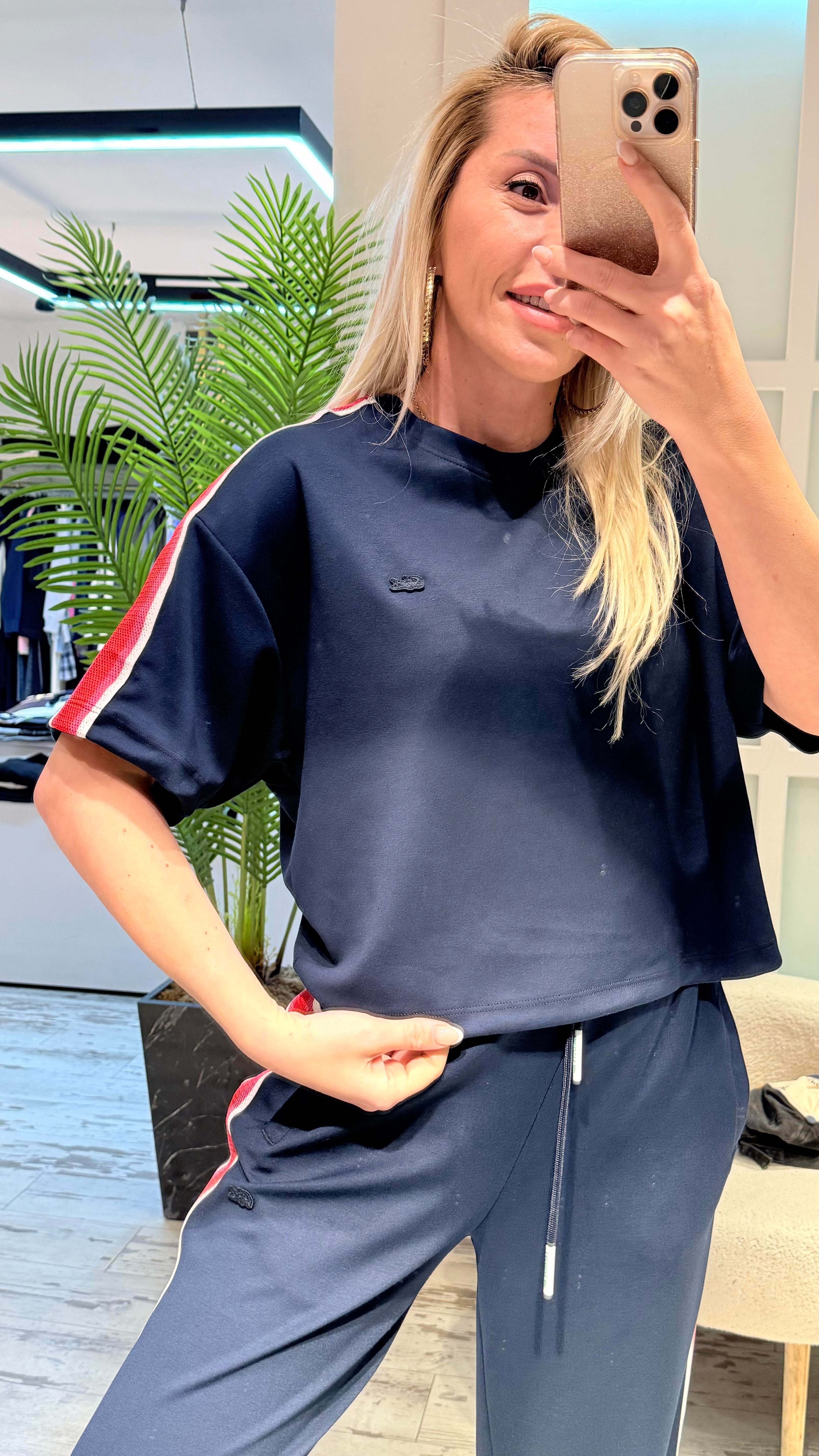 ELİN LACİVERT TAKIM