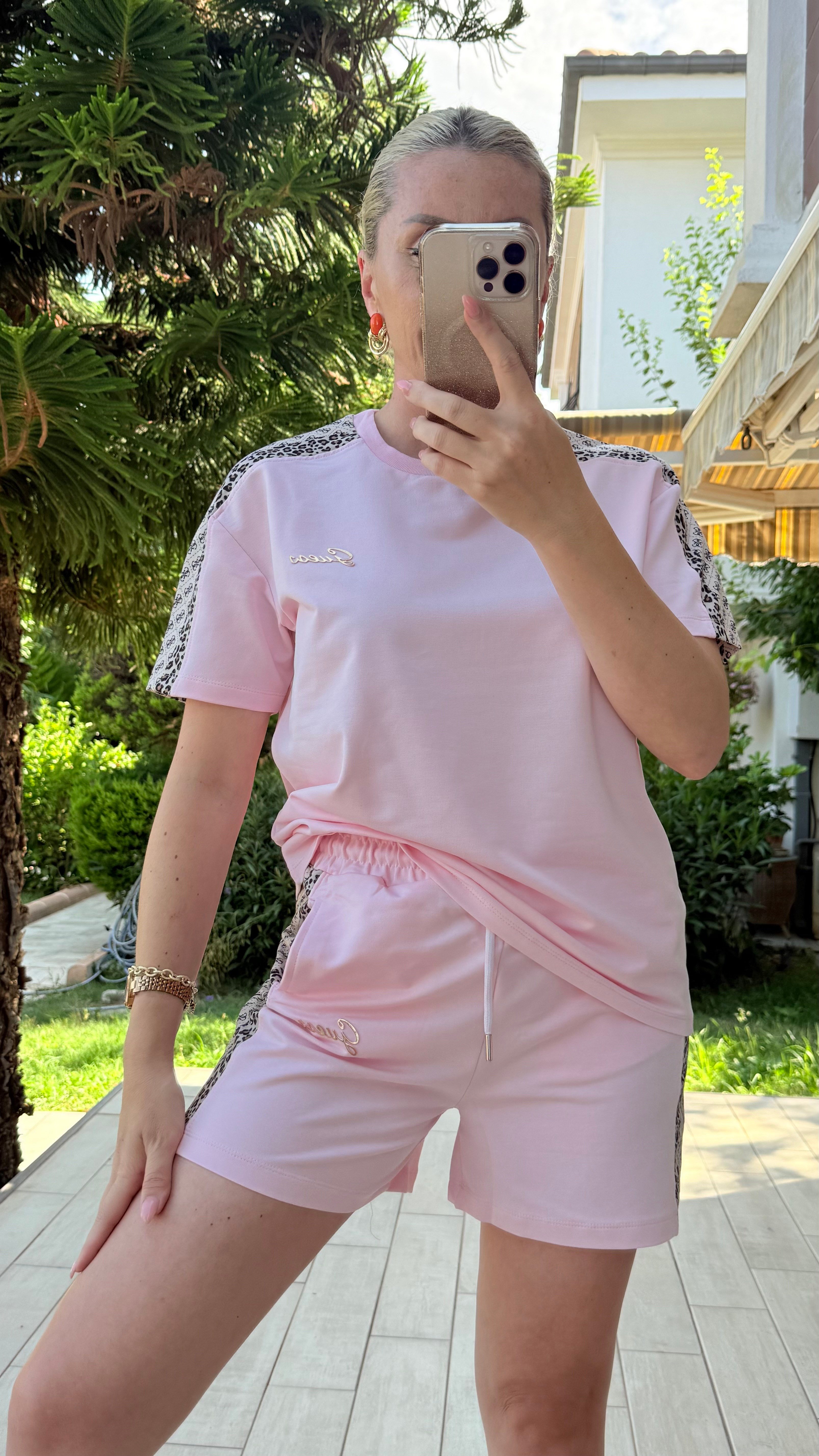 İZİS PEMBE TAKIM