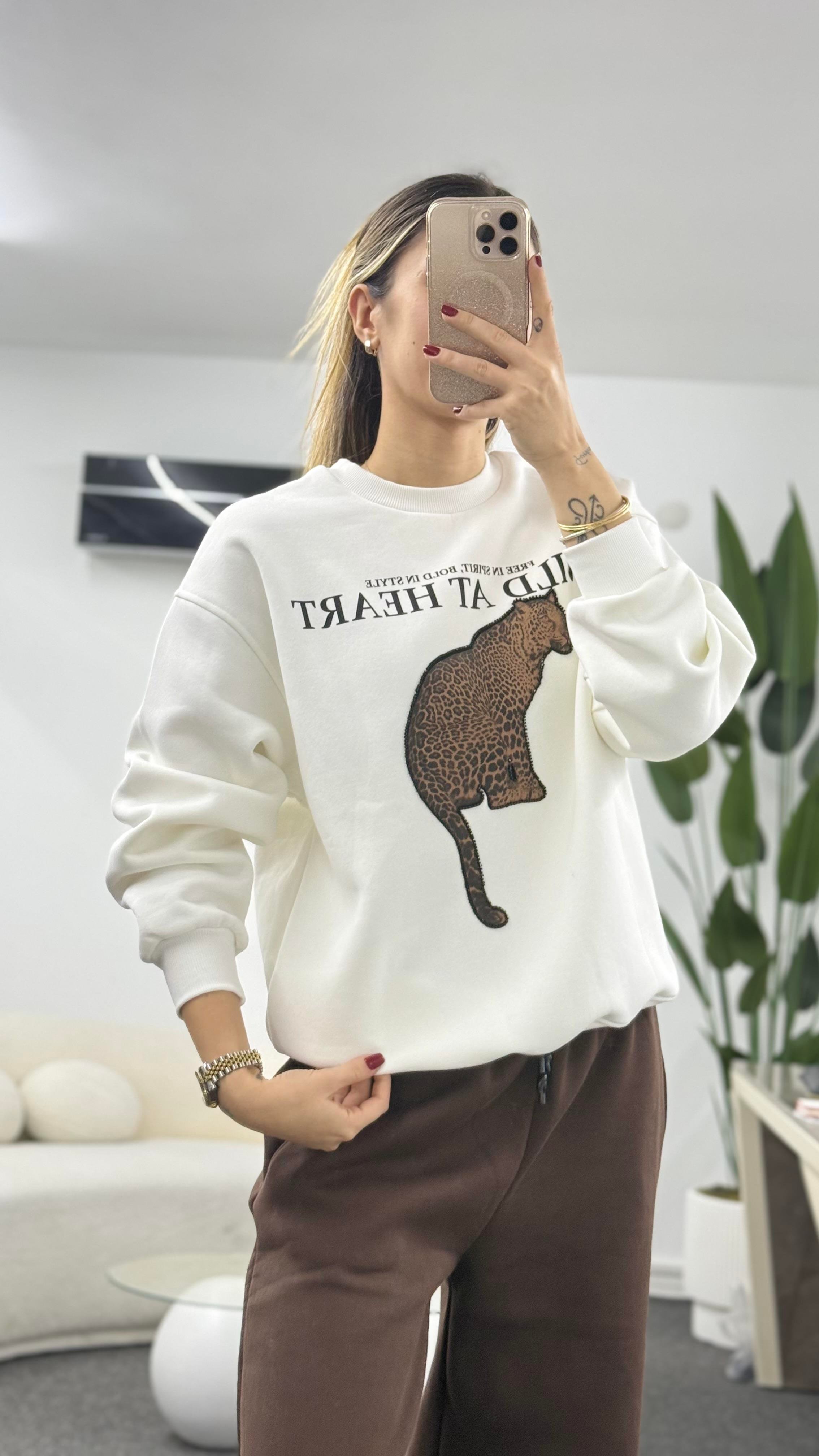 KİNSY LEOPAR DETAYLIBEYAZ SWEATSHIRT