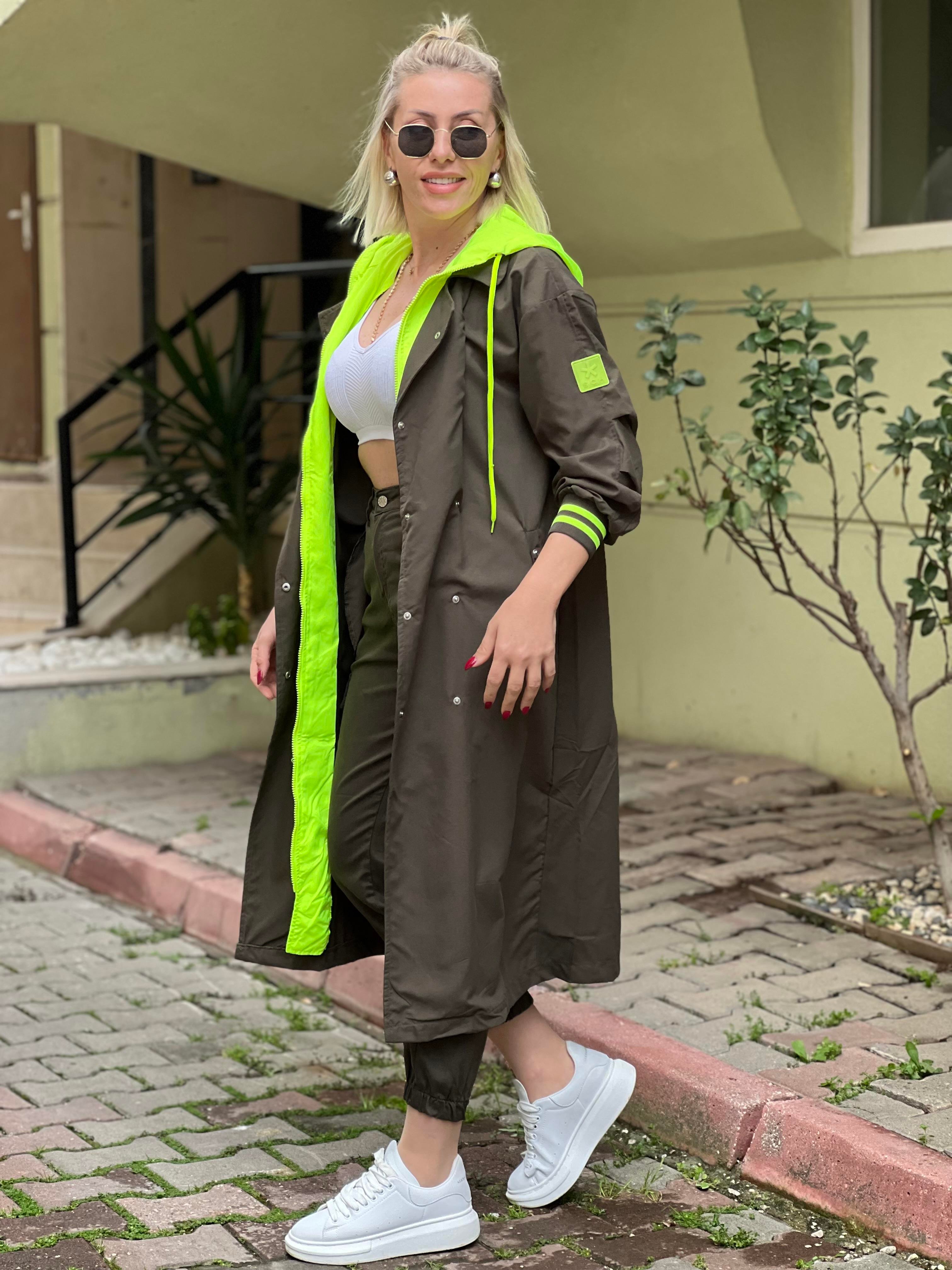 KOYU YEŞİL NEONLU TRENC 
