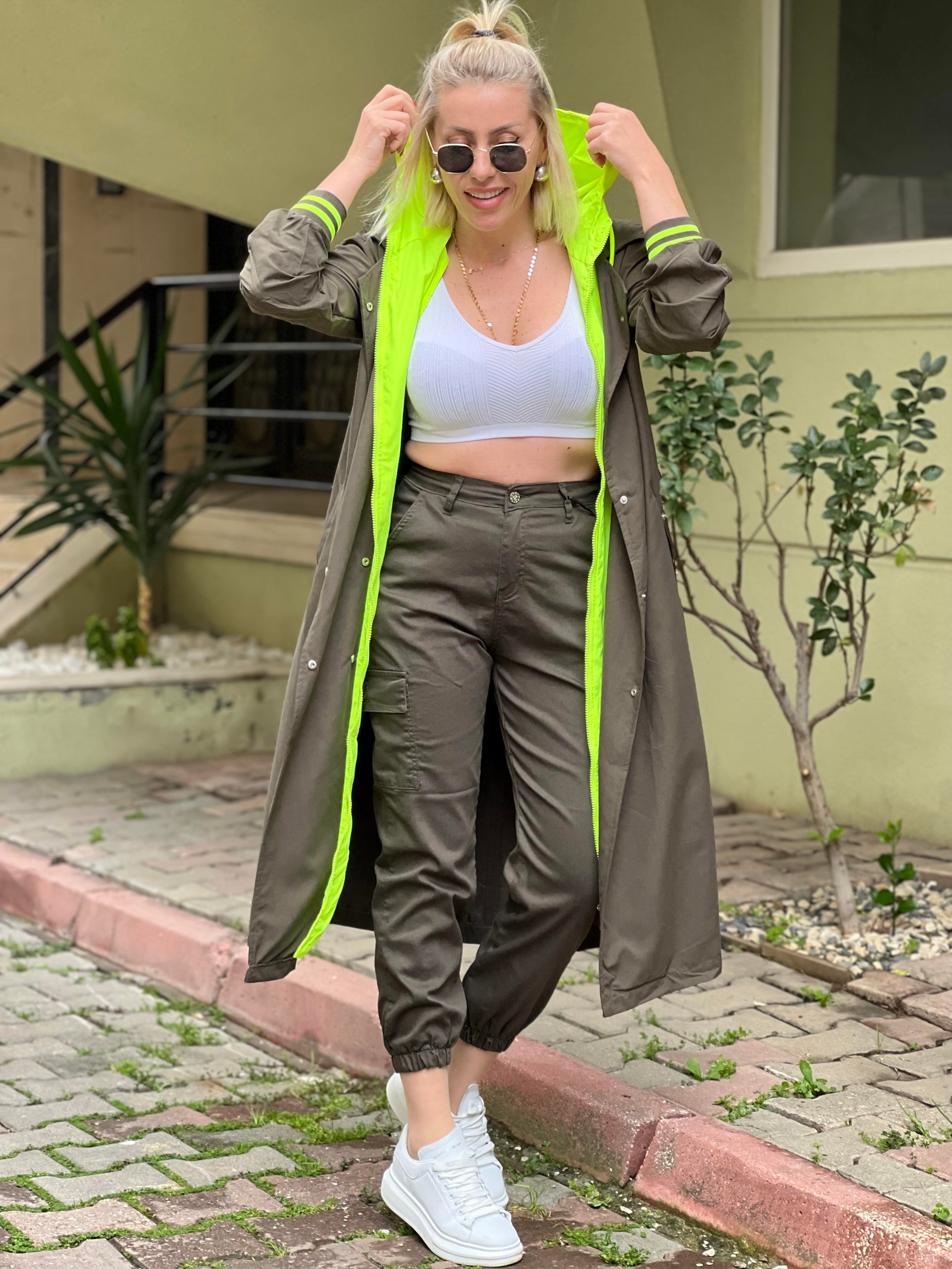 KOYU YEŞİL NEONLU TRENC 
