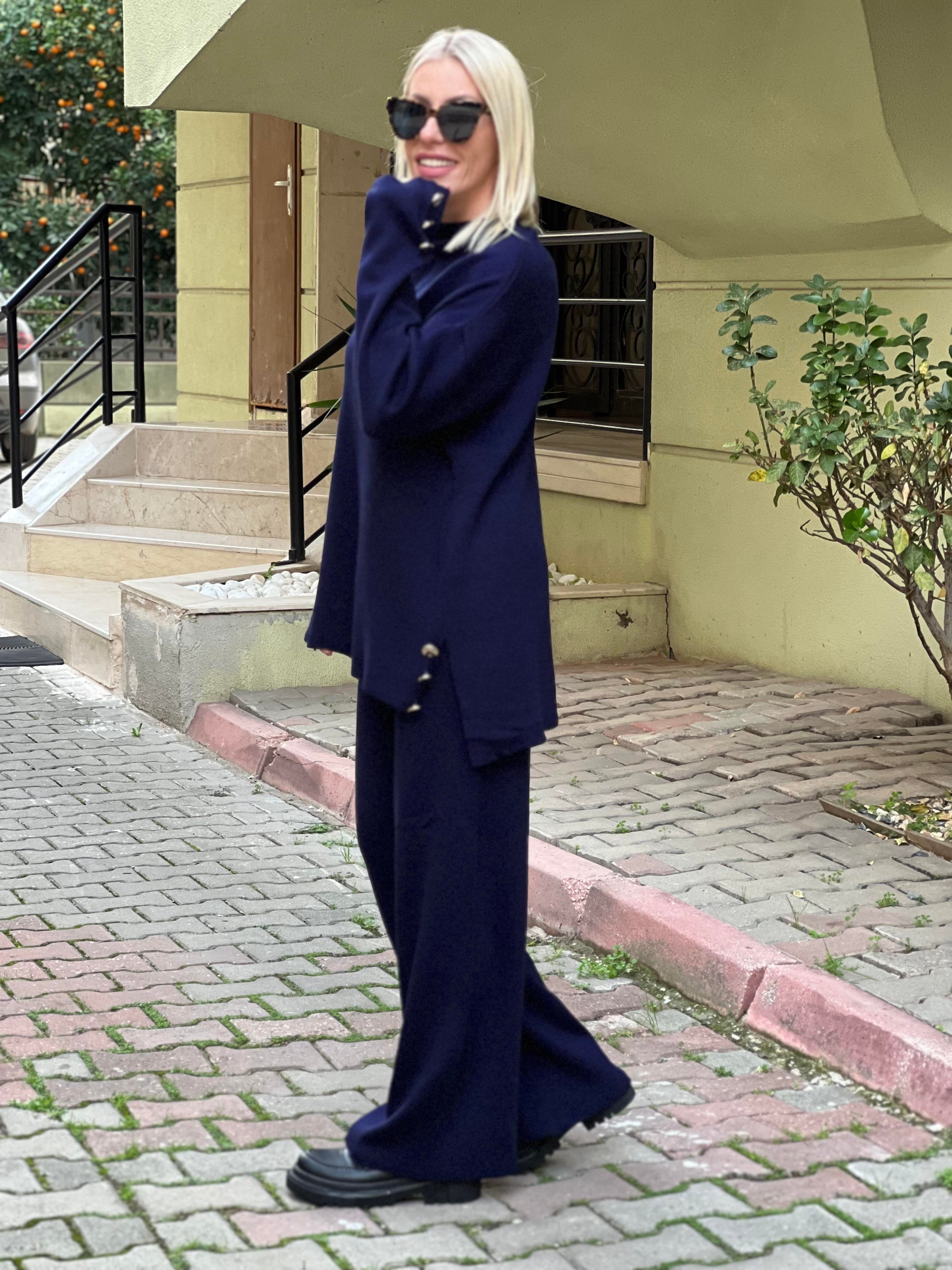 LACİVERT PANTOLONLU TRİKO TAKIM