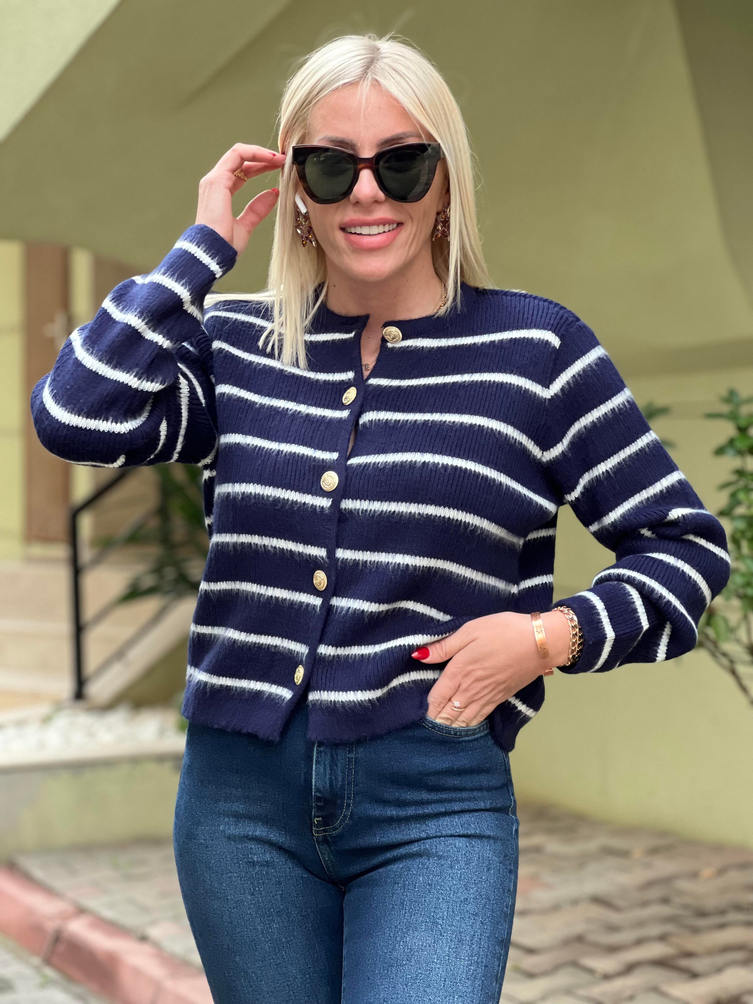 LACİVERT TRİKO HIRKA 