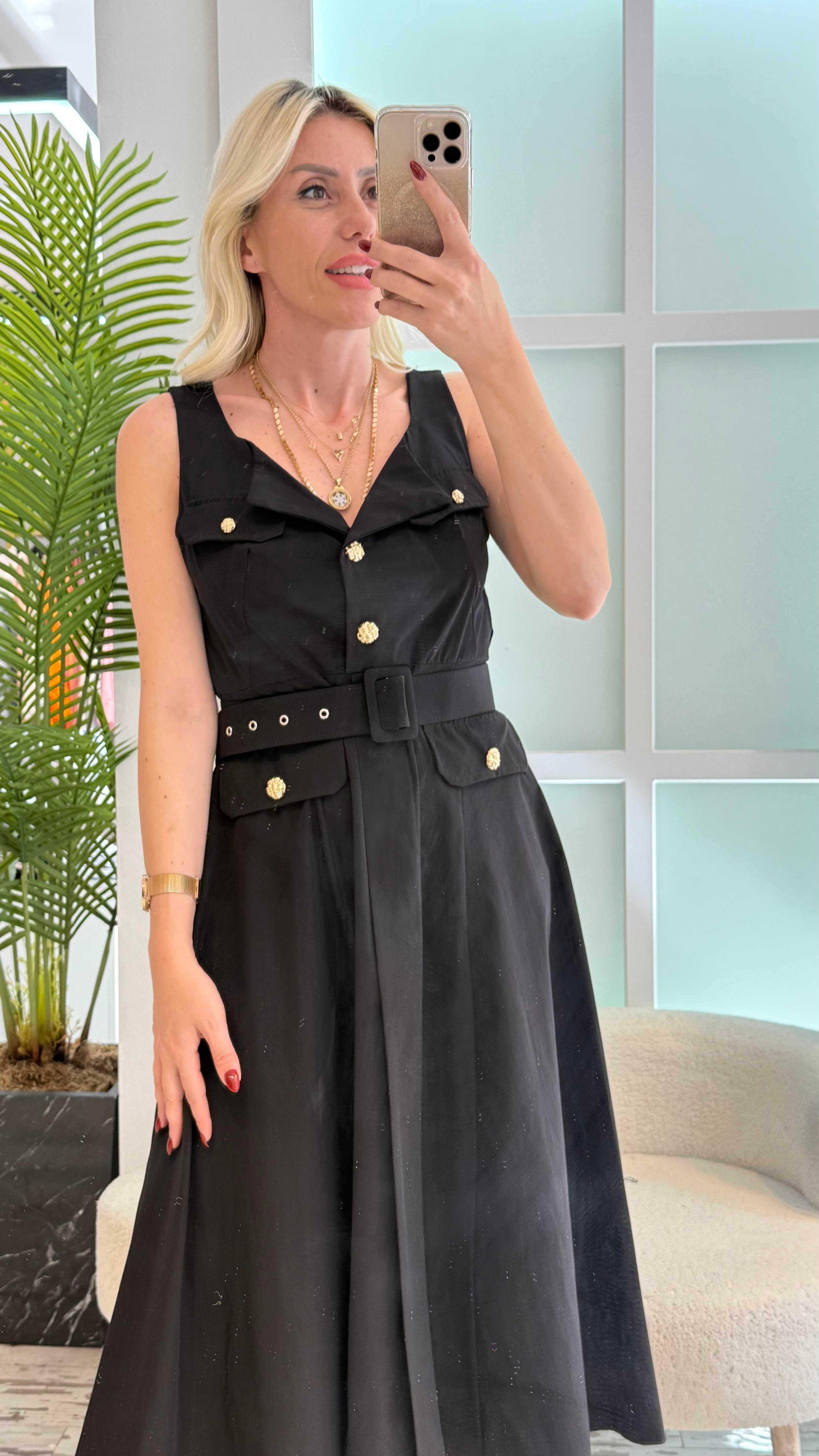 MATİ SİYAH ELBİSE