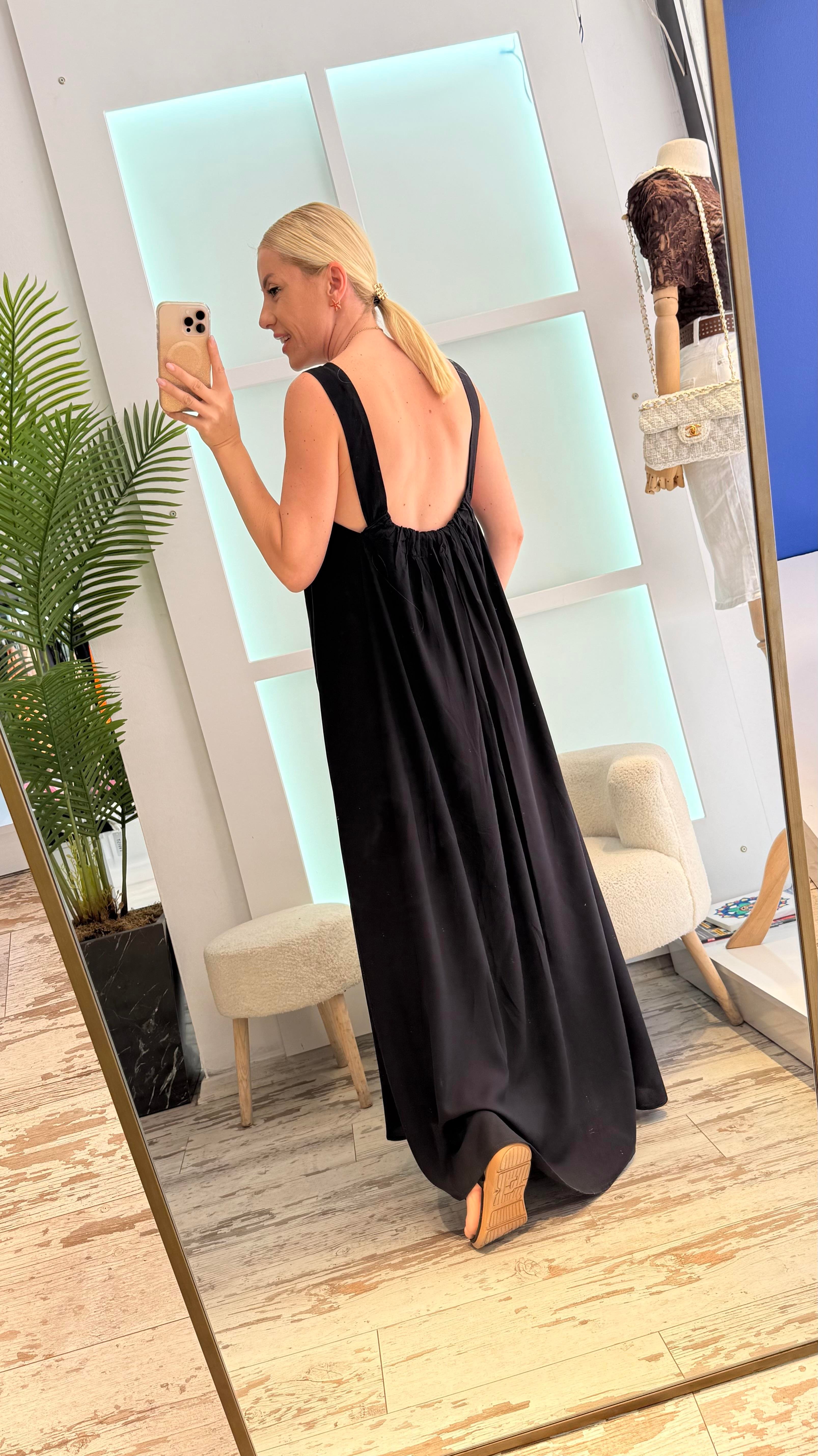 MERİ SİYAH ELBİSE 