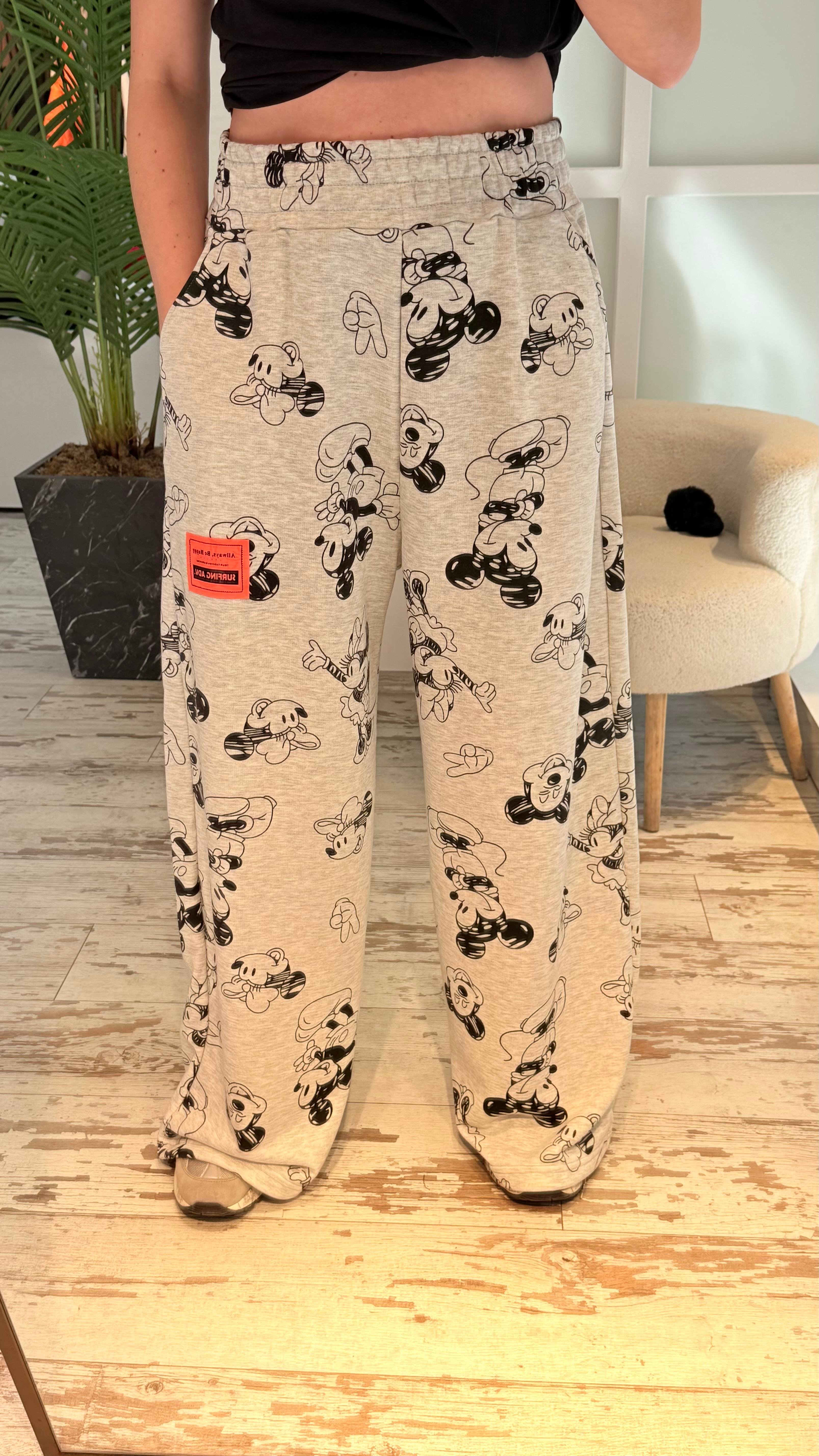 MİMİ DESENLİ EŞOFMAN