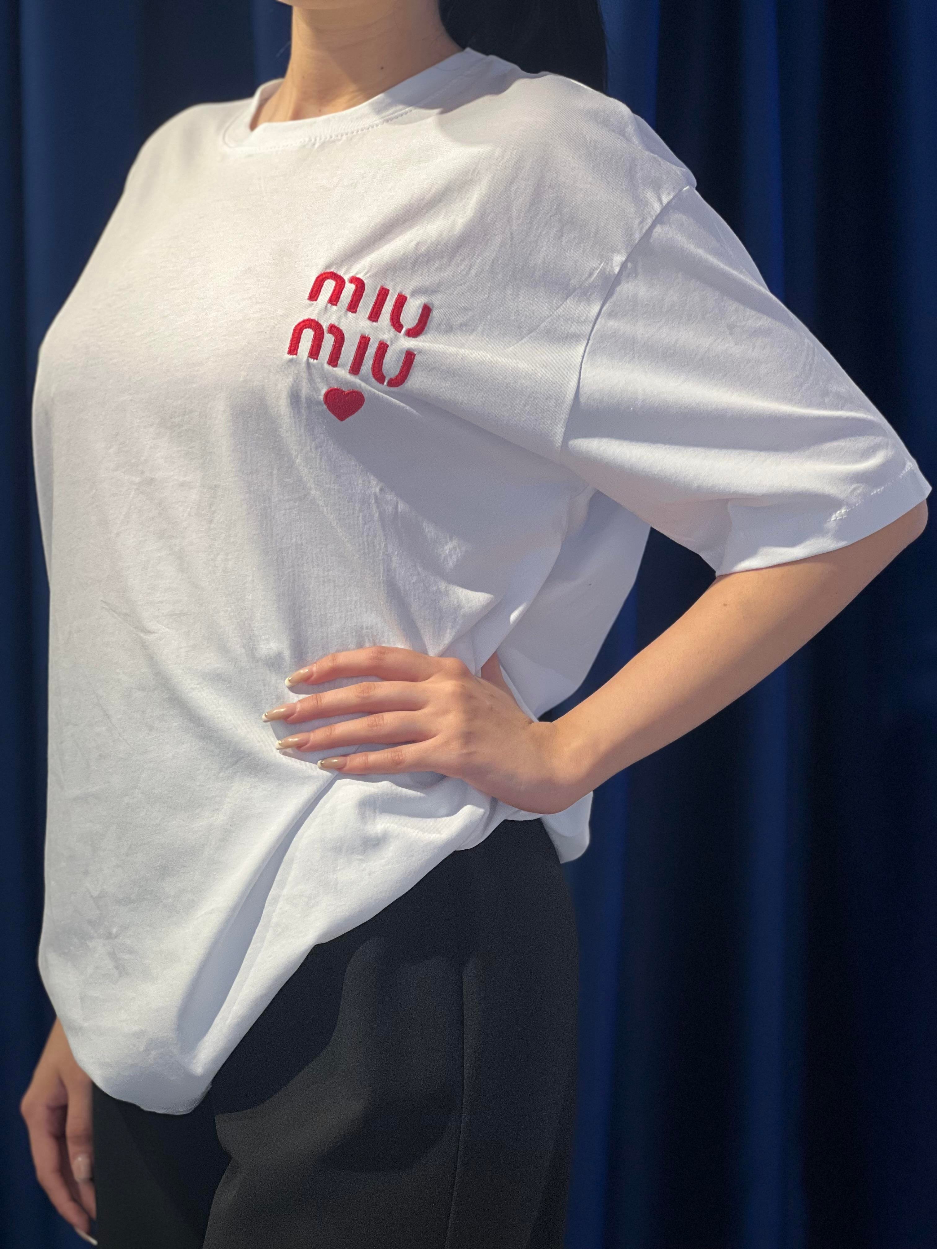 MİU BEYAZ TSHRT 