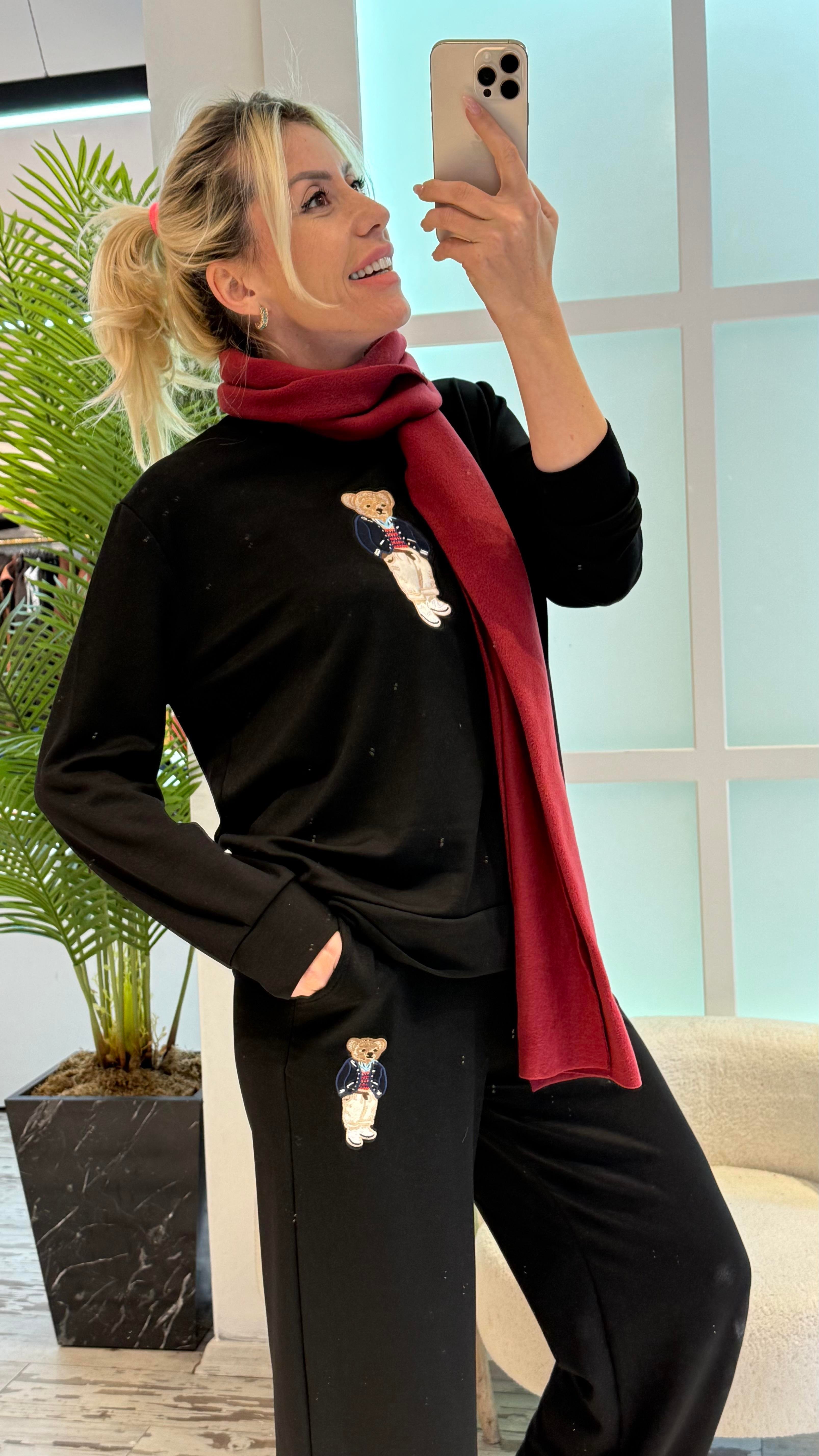 NİCE SİYAH EŞOFMAN TAKIMI