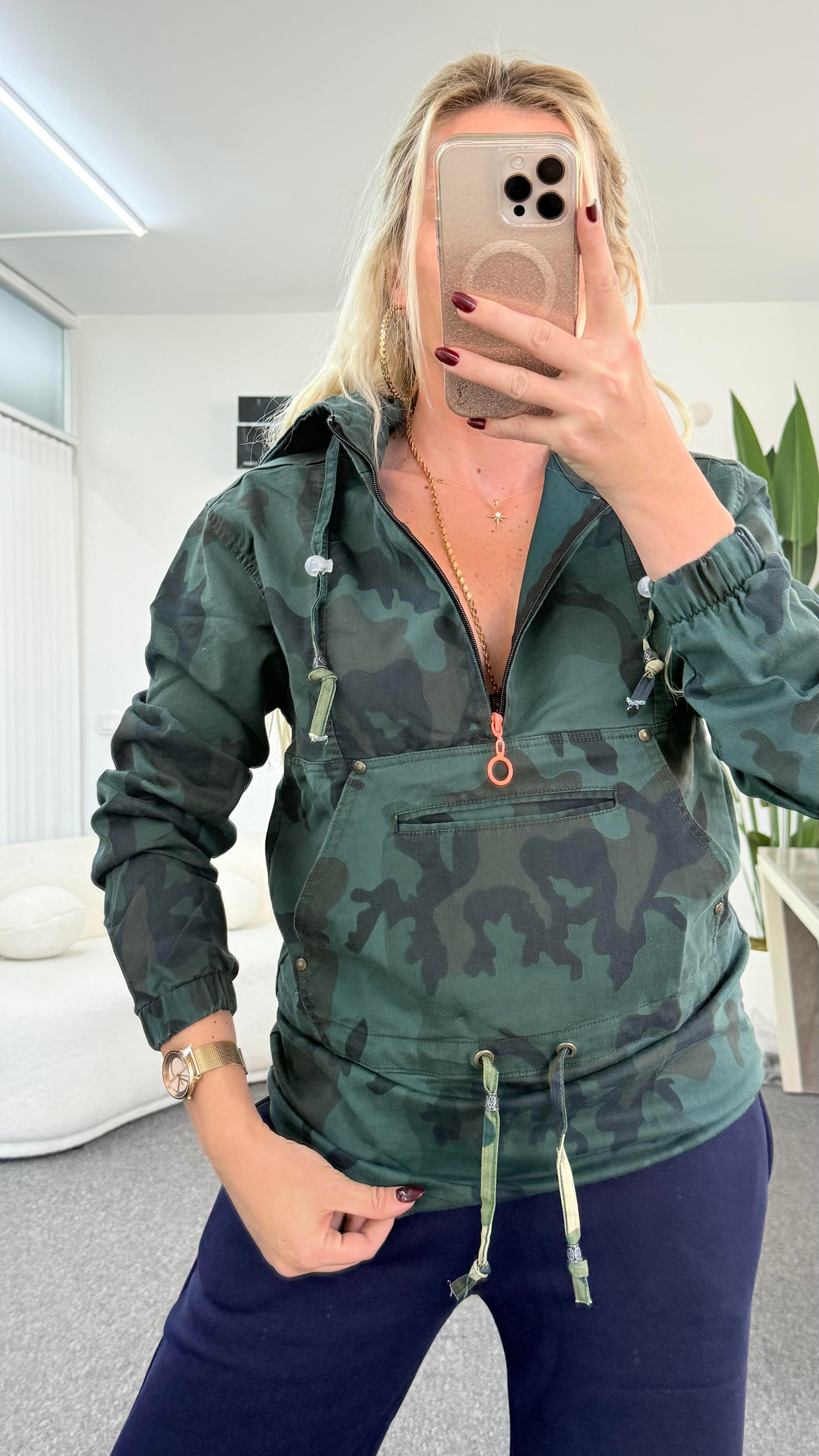 NUNTS KAMUFULAJ DESENLİ ASKERİ YEŞİL TRENÇKOT 