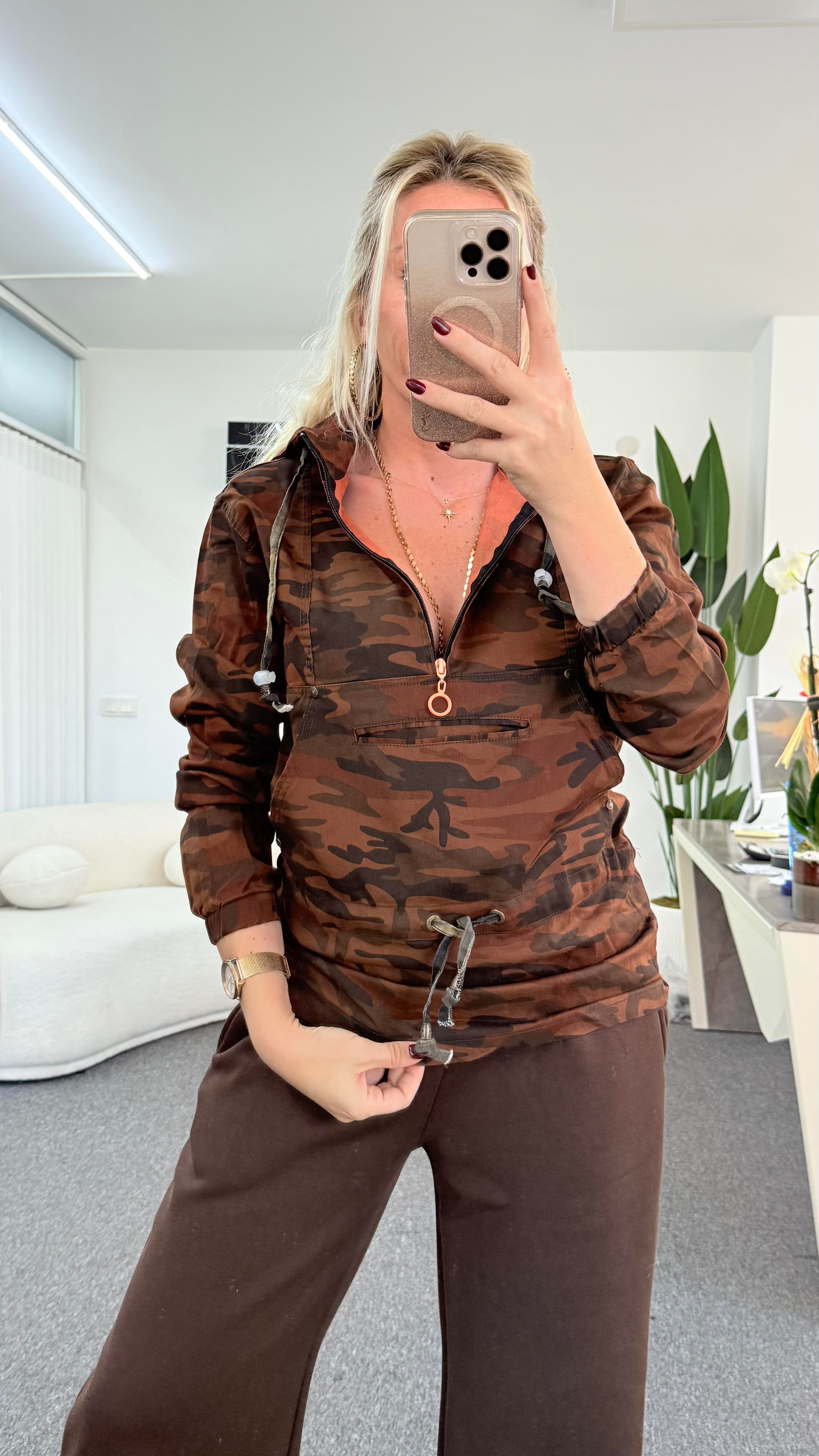 NUNTS KAMUFULAJ DESENLİ KAHVERENGİ SWRATSHIRT 