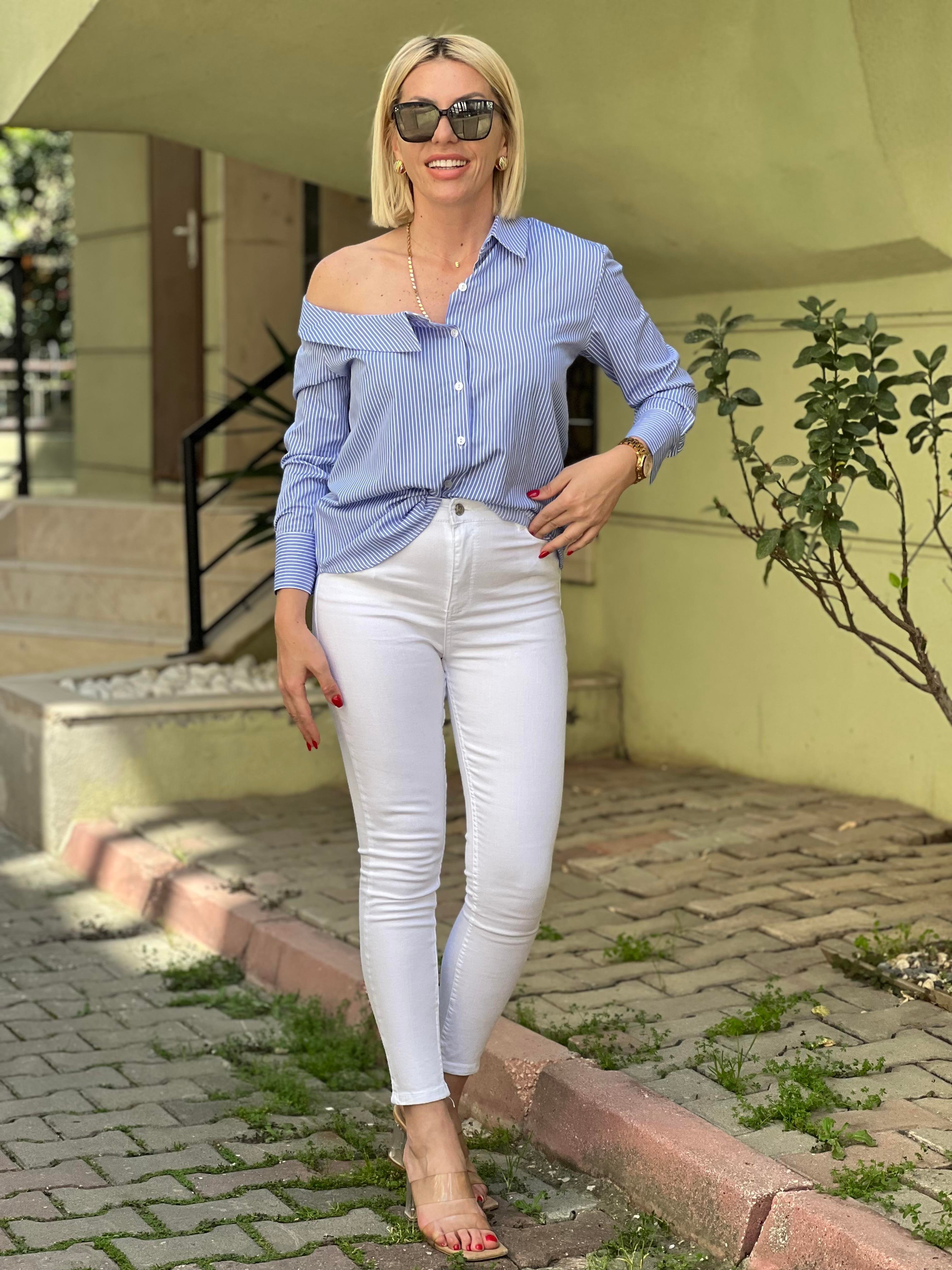 OMUZU DÜŞÜK MAVİ GÖMLEK