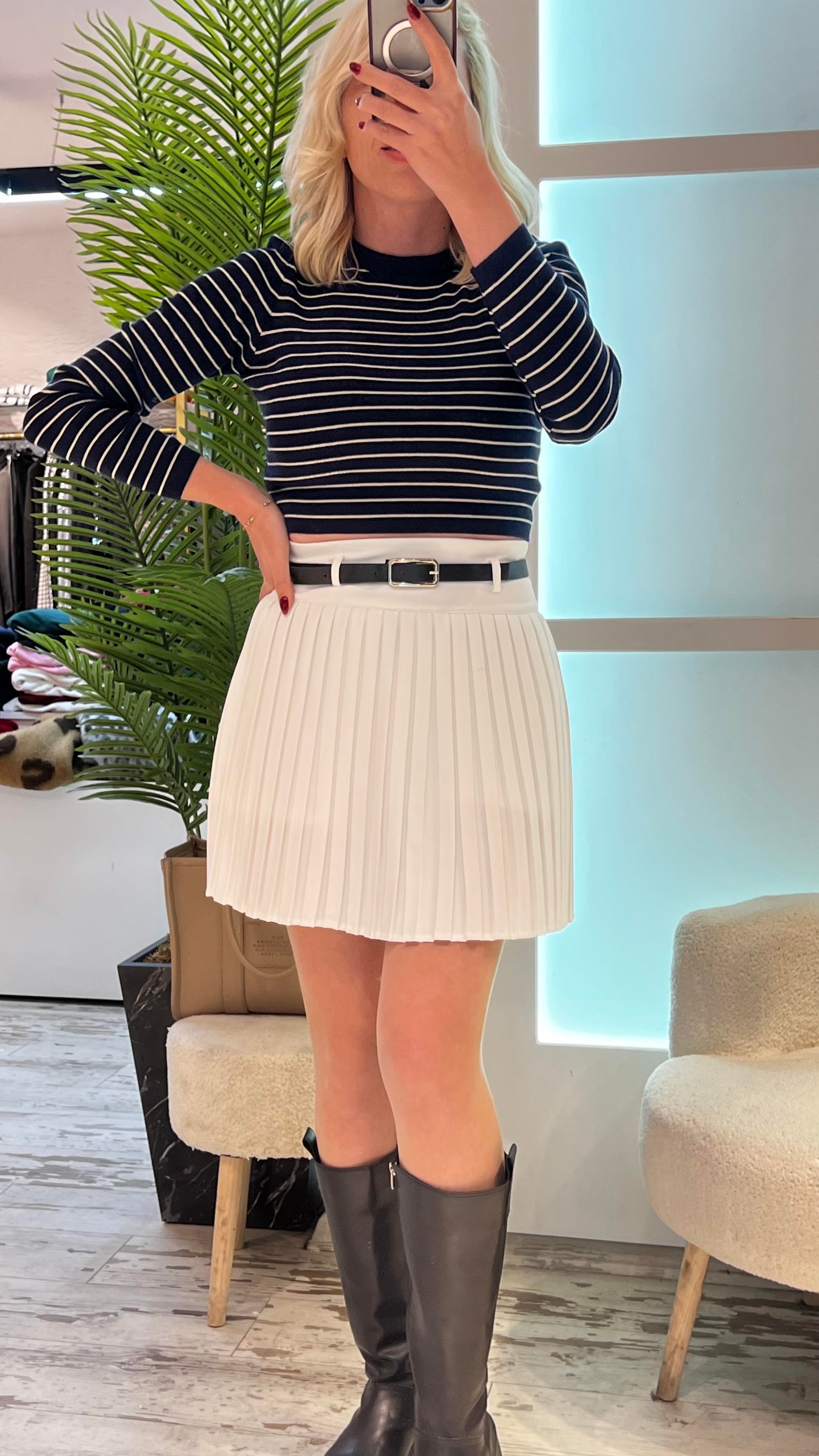 PİLİSELİ BEYAZ ETEK