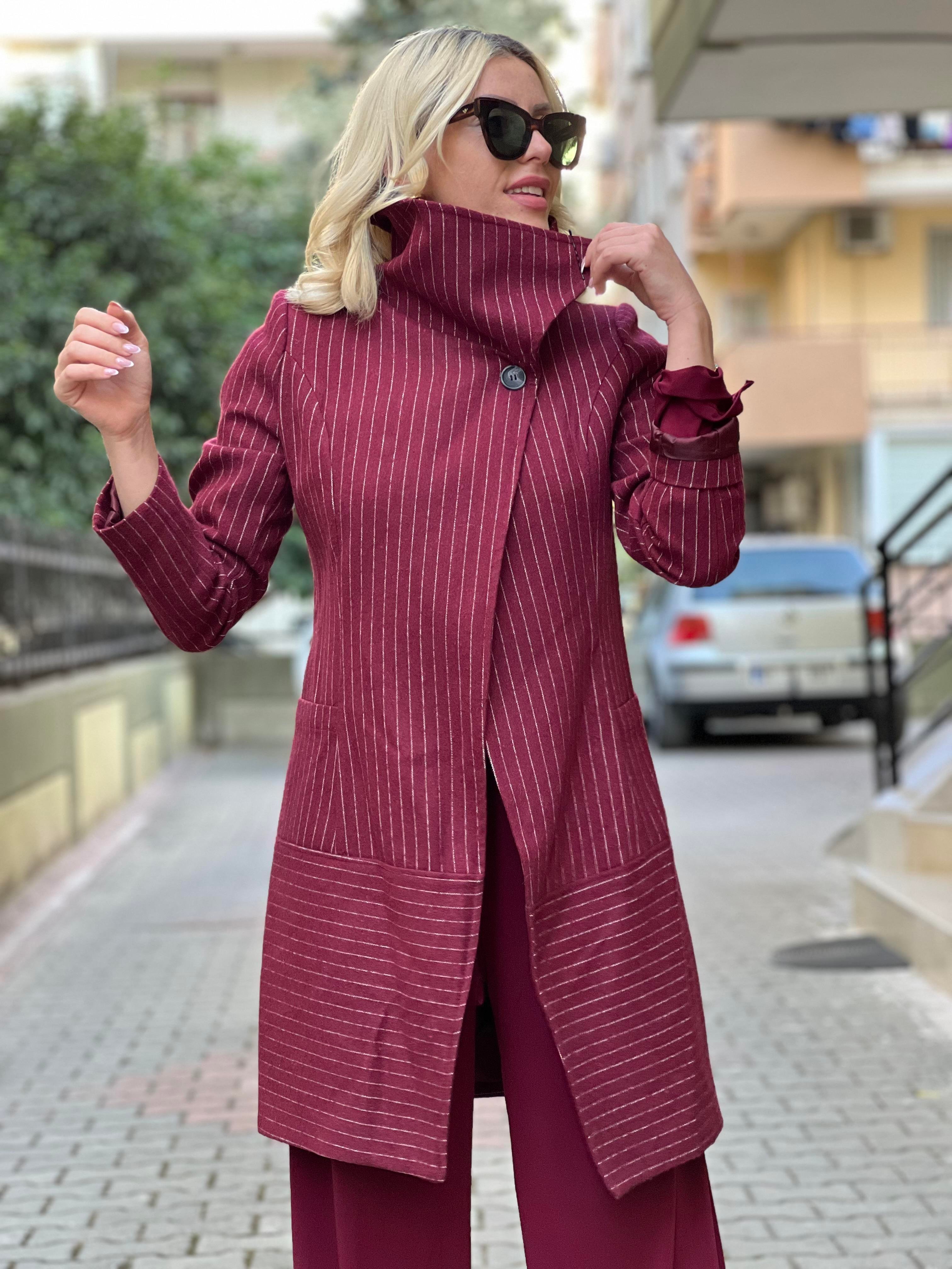 STRİİ BORDO ÇİZGİLİ KABAN 