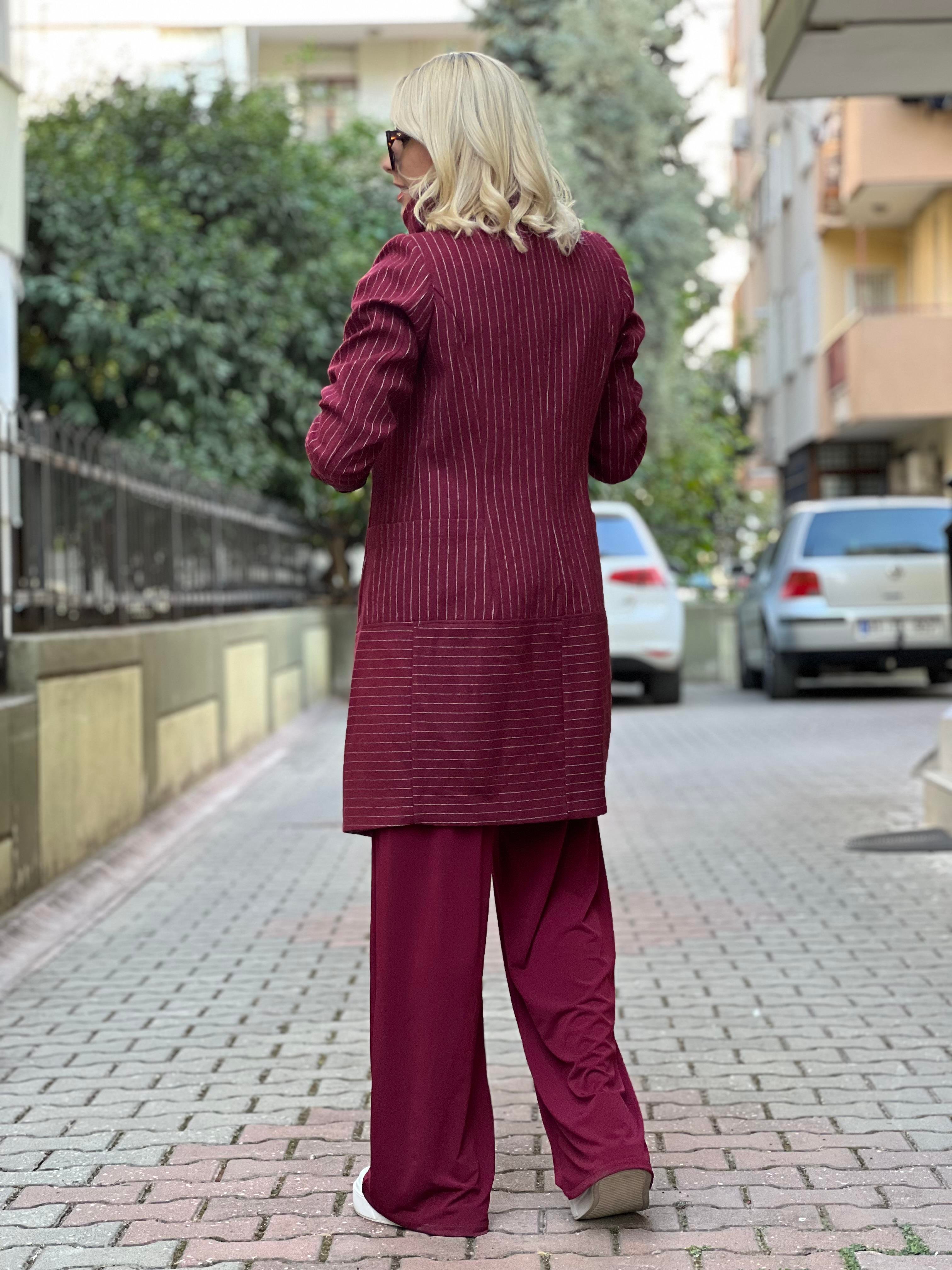 STRİİ BORDO ÇİZGİLİ KABAN 