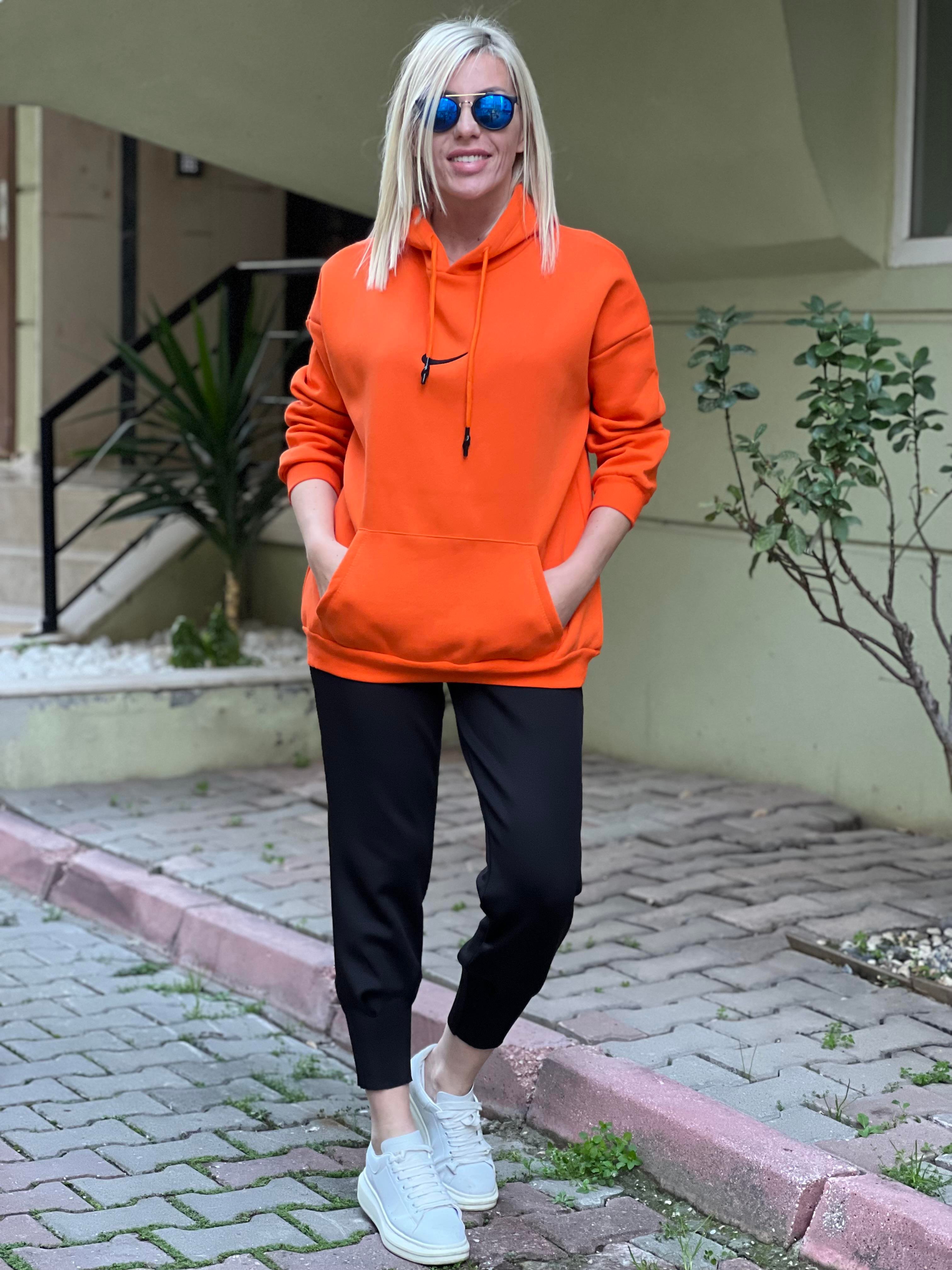 TURUNCU KAPŞONLU SWEAT