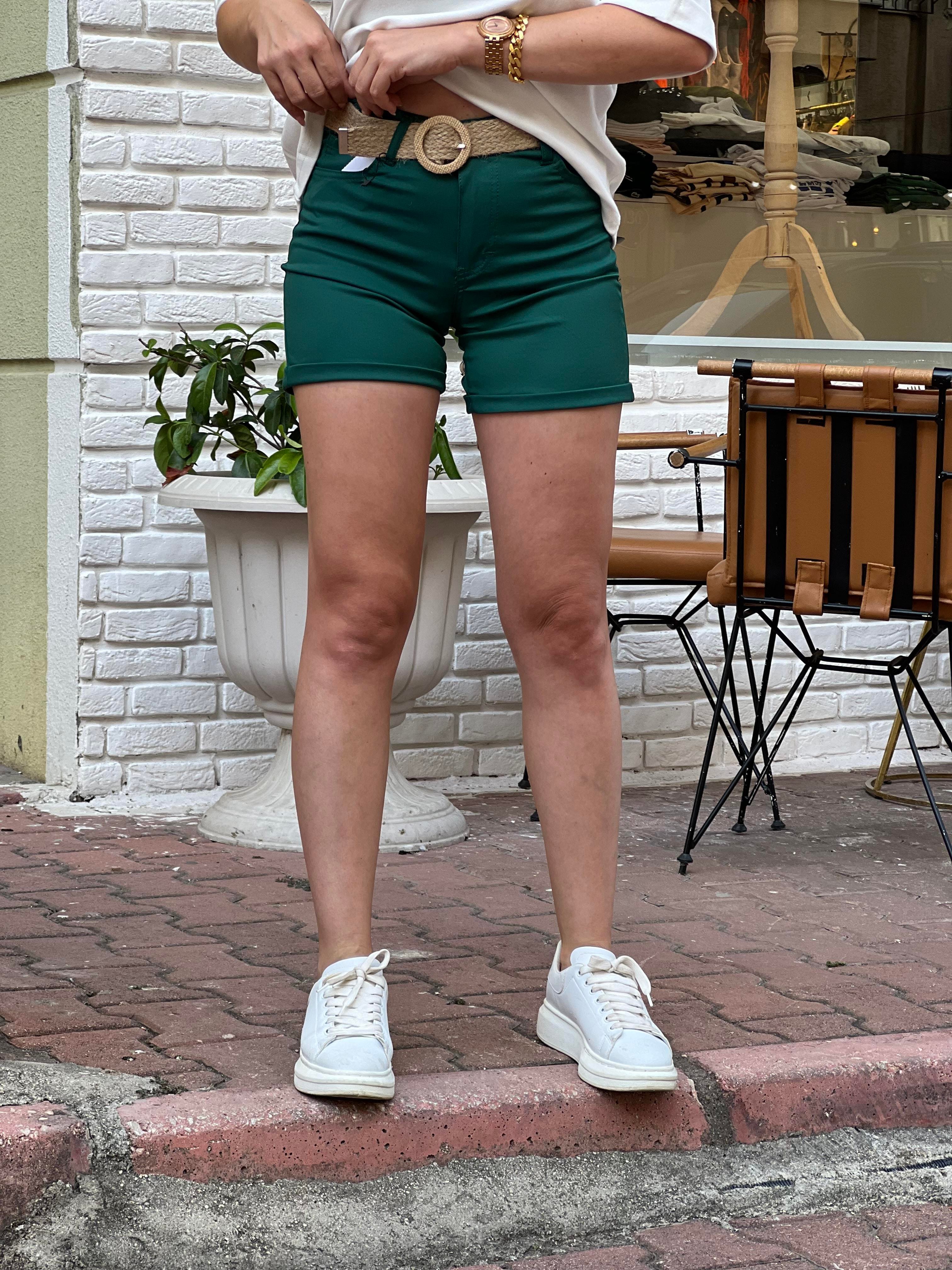 YEŞİL ŞORT