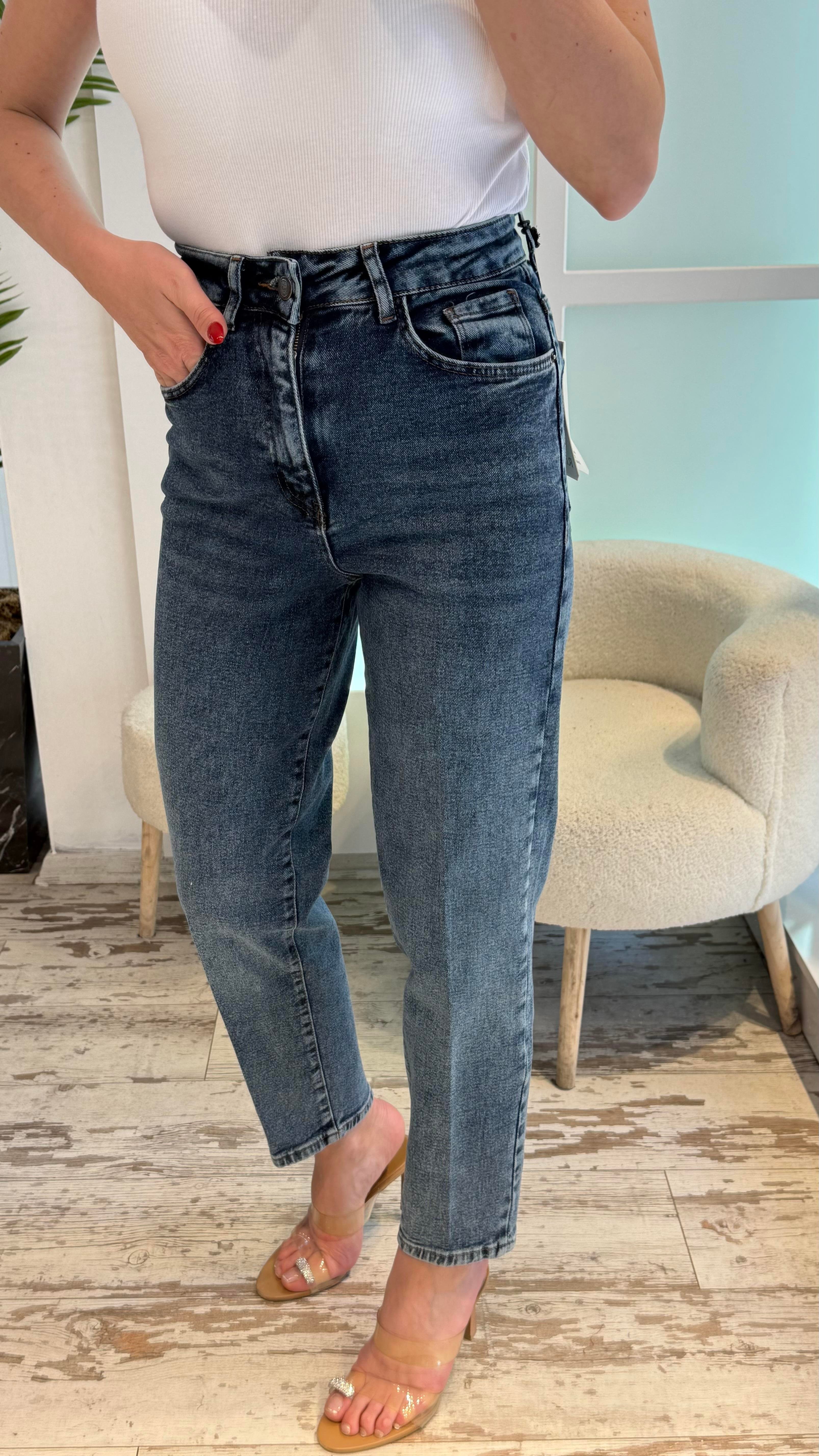 Yıkama Detay Mom Jean