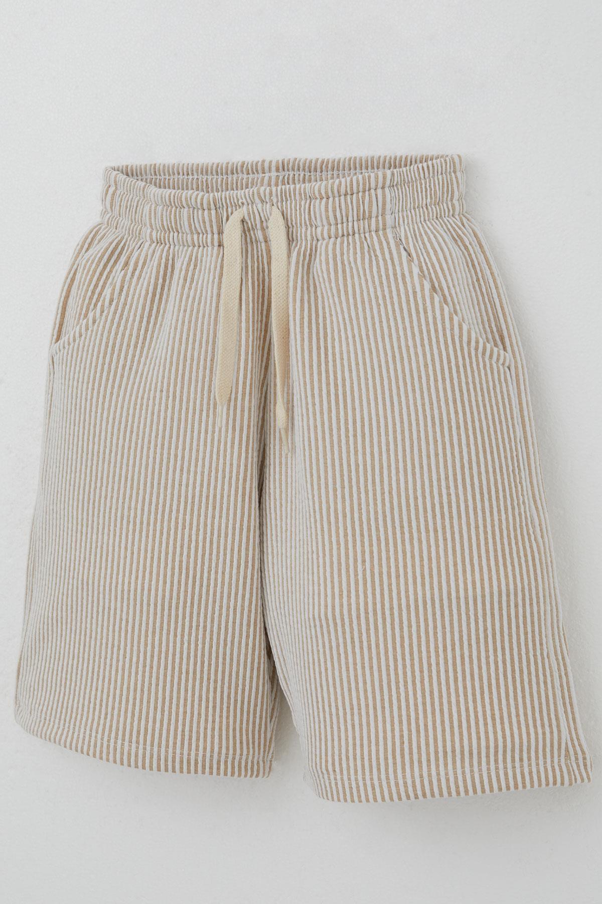 Breeze Erkek Çocuk Şortlu Takım Sıfır Kollu Yazı Baskılı Bağcık Aksesuarlı Krem (8-14 Yaş)