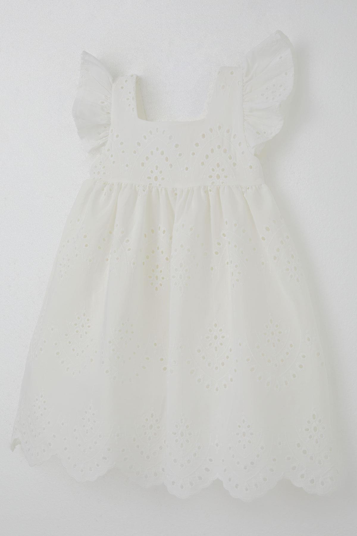 Breeze Kız Çocuk Elbise Çiçek Nakışlı Arka Kısmı Fermuarlı Ekru (3-8 Yaş)