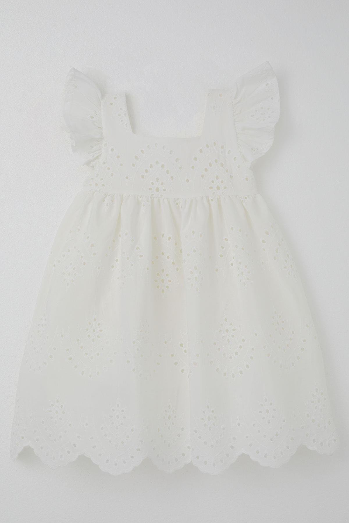 Breeze Kız Çocuk Elbise Çiçek Nakışlı Arka Kısmı Fermuarlı Ekru (3-8 Yaş)