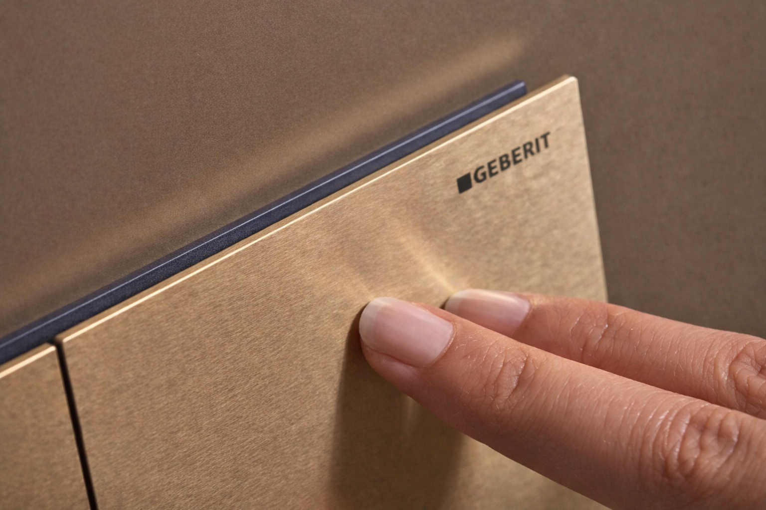 Geberit Sigma70 Çift Basmalı Kumanda Kapağı, Bronz, 115.622.QB.1Geberit115.622.QB.1Kumanda Paneli