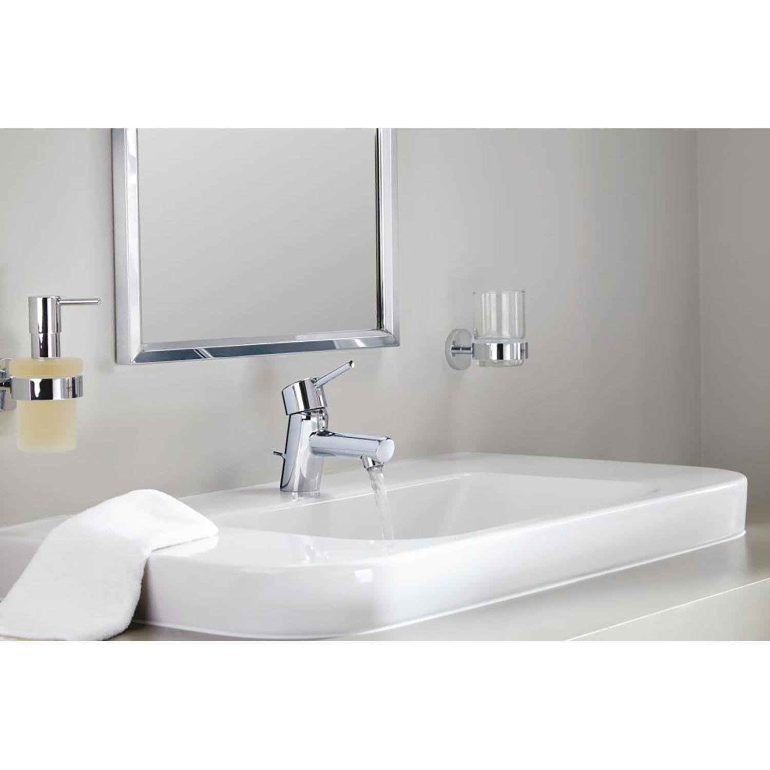 Grohe Essentials New Sıvı sabunluk, Krom, 40448001Grohe40448001Sıvı Sabunluk