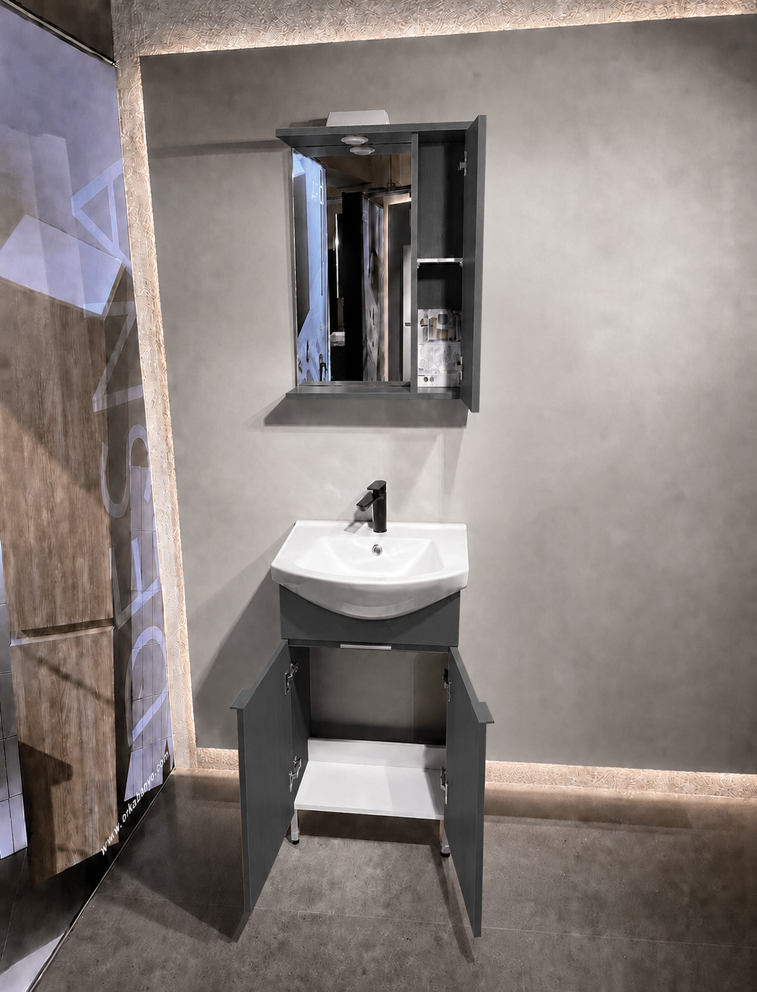 PURUS 55 TKM AYAKLI TEK KUTU M.ANTRASITORKA5008436Banyo Dolabı Takımı