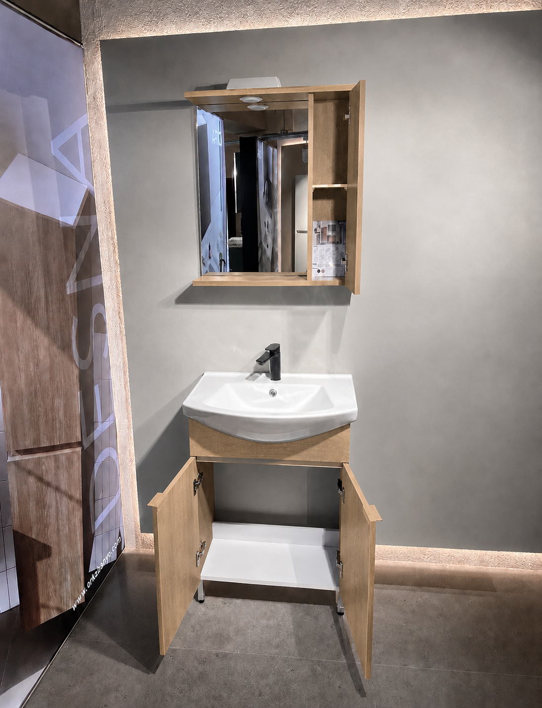 PURUS 65 TKM AYAKLI TEK KUTU BUDVAORKA5008438Banyo Dolabı Takımı