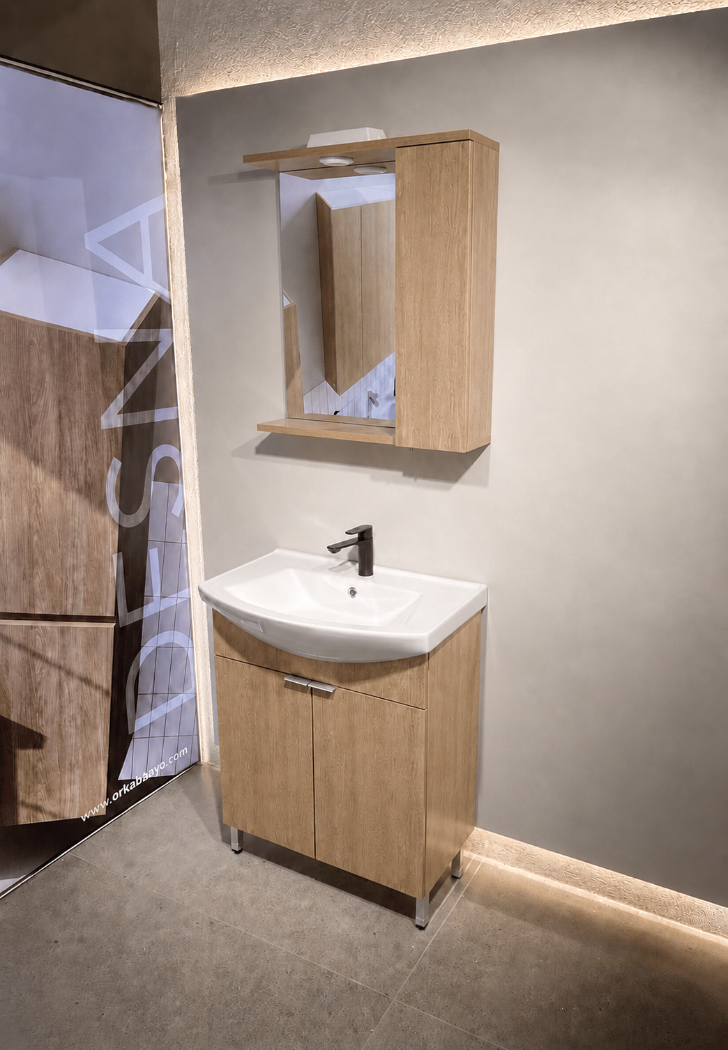 PURUS 65 TKM AYAKLI TEK KUTU BUDVAORKA5008438Banyo Dolabı Takımı