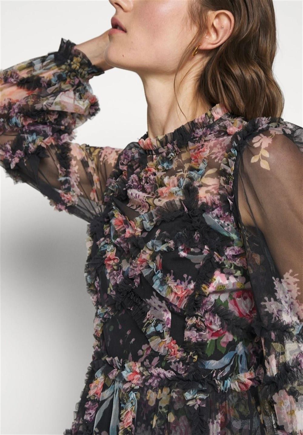 Çiçek Desenli Mini Elbise