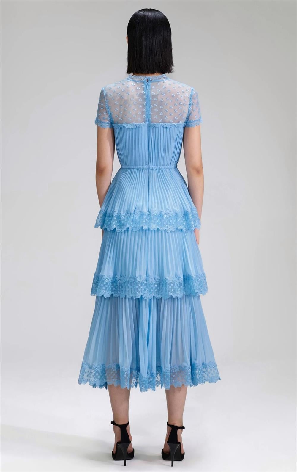 Dantel Detaylı Mavi Midi Elbise