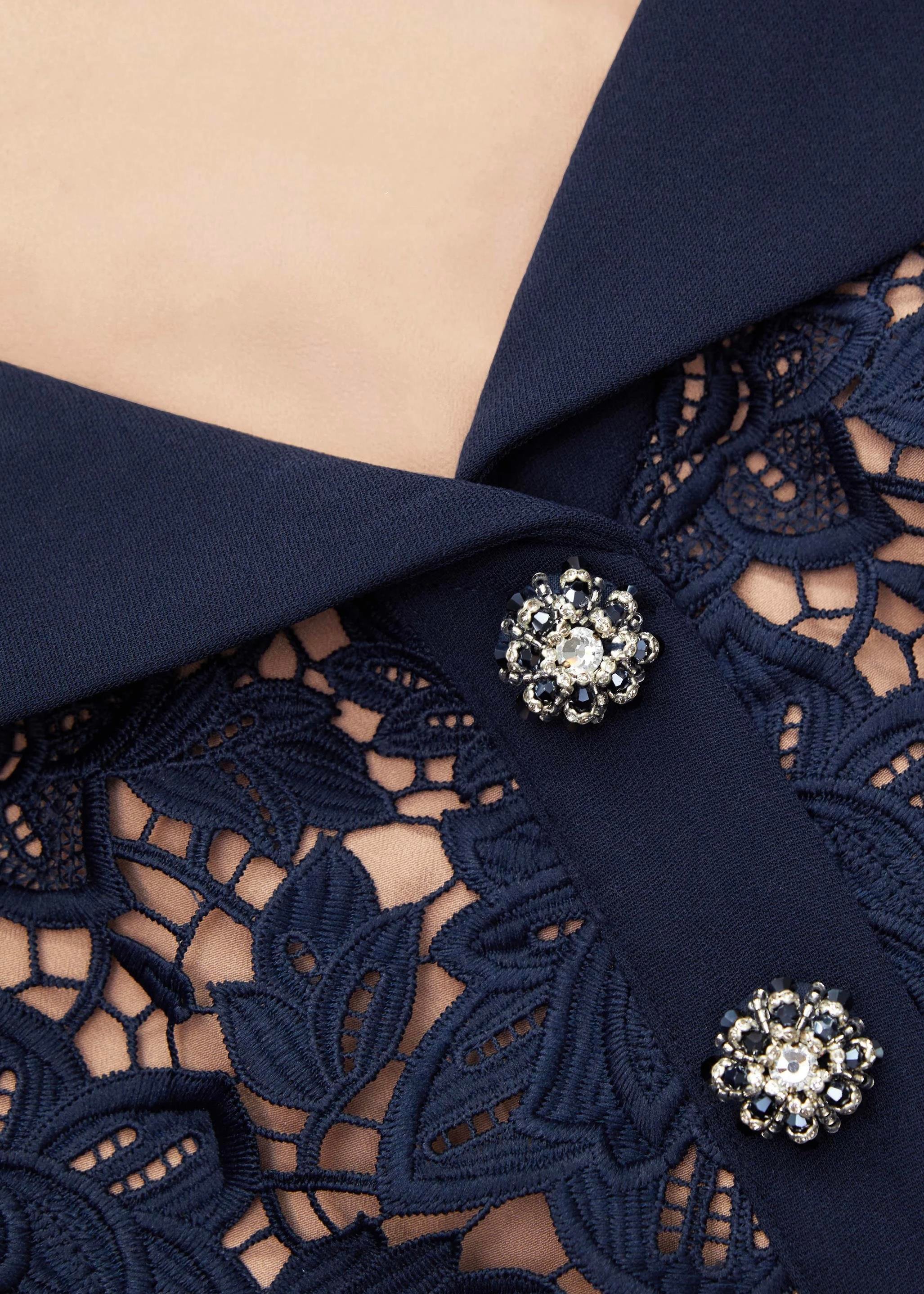 Kristal Düğmeli Lacivert Dantel Midi Elbise