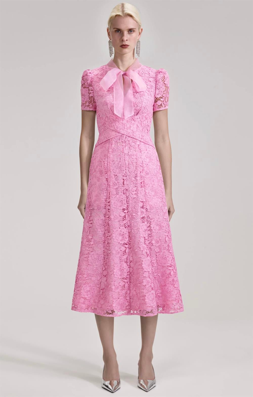 Pembe Dantel Midi Elbise