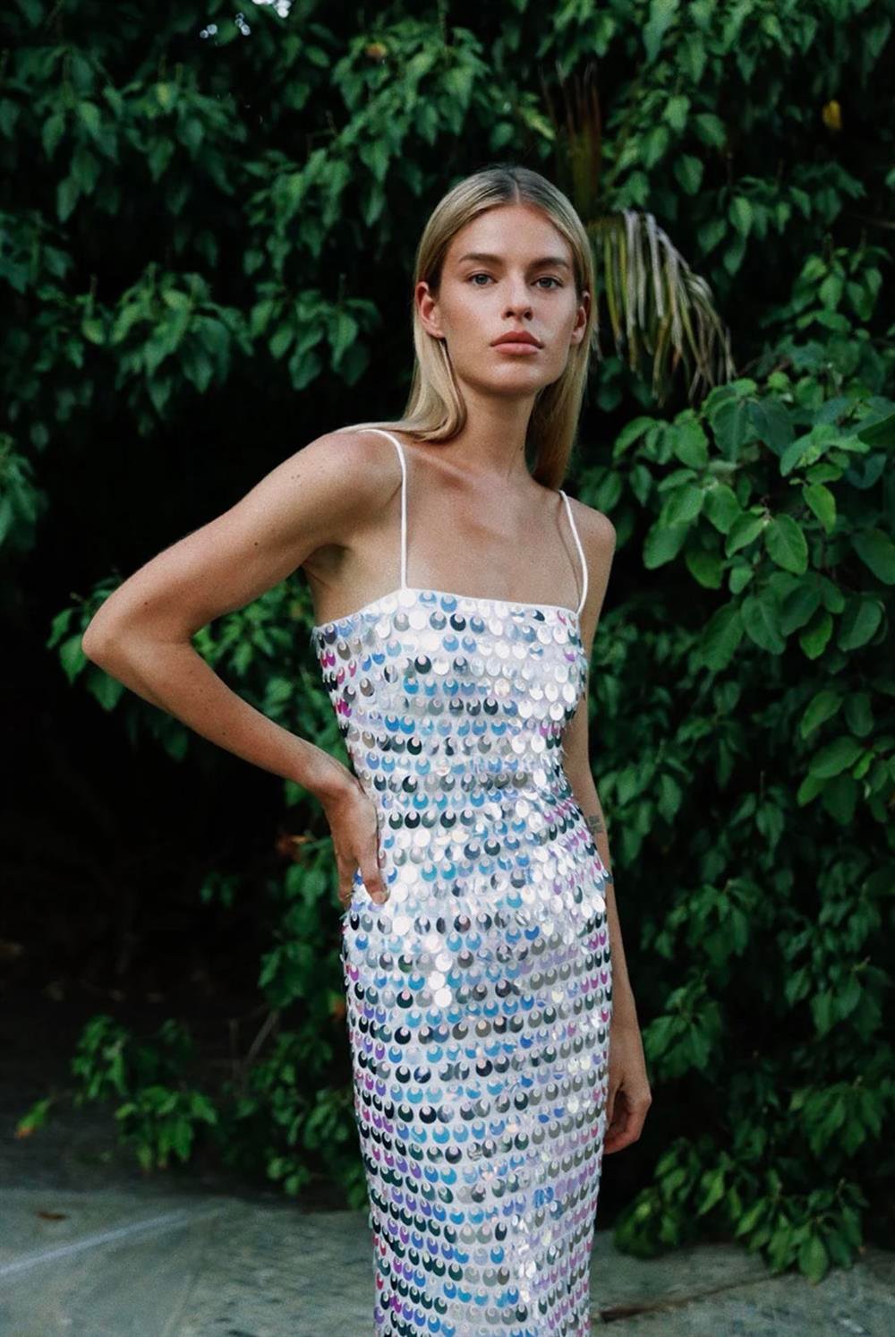 Pullu Gümüş Midi Elbise